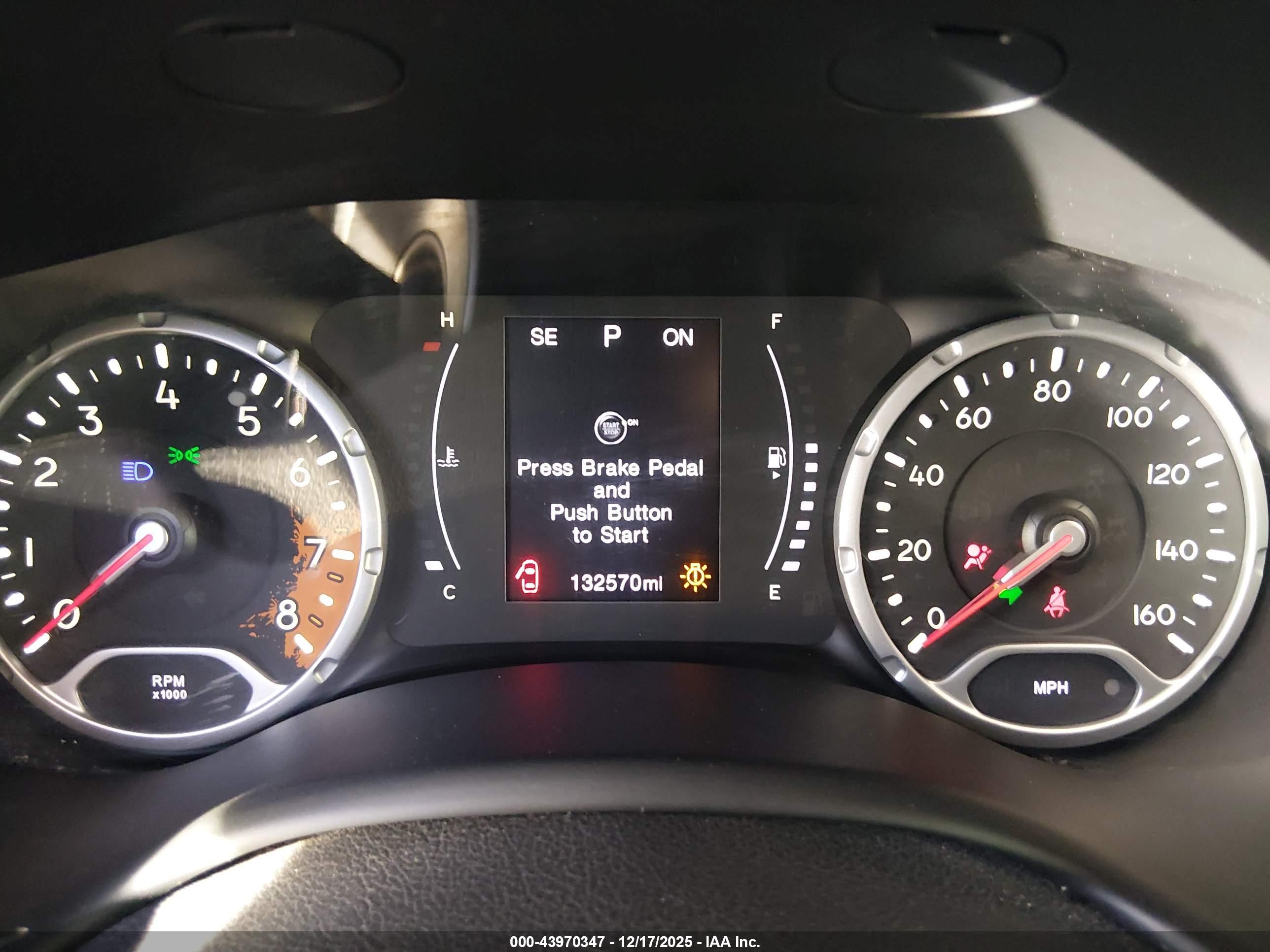 JEEP RENEGADE image 7