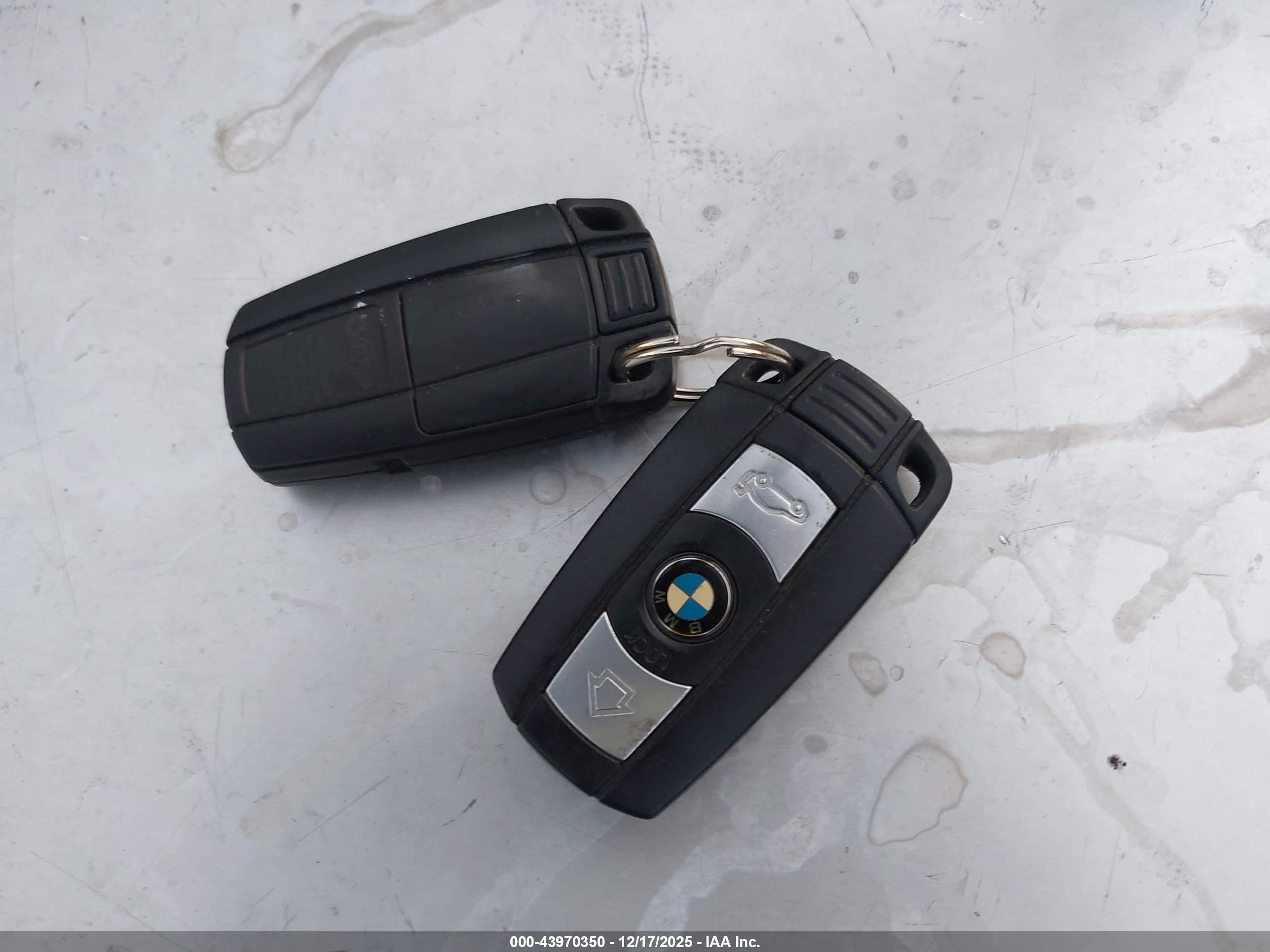 BMW 550I image 11