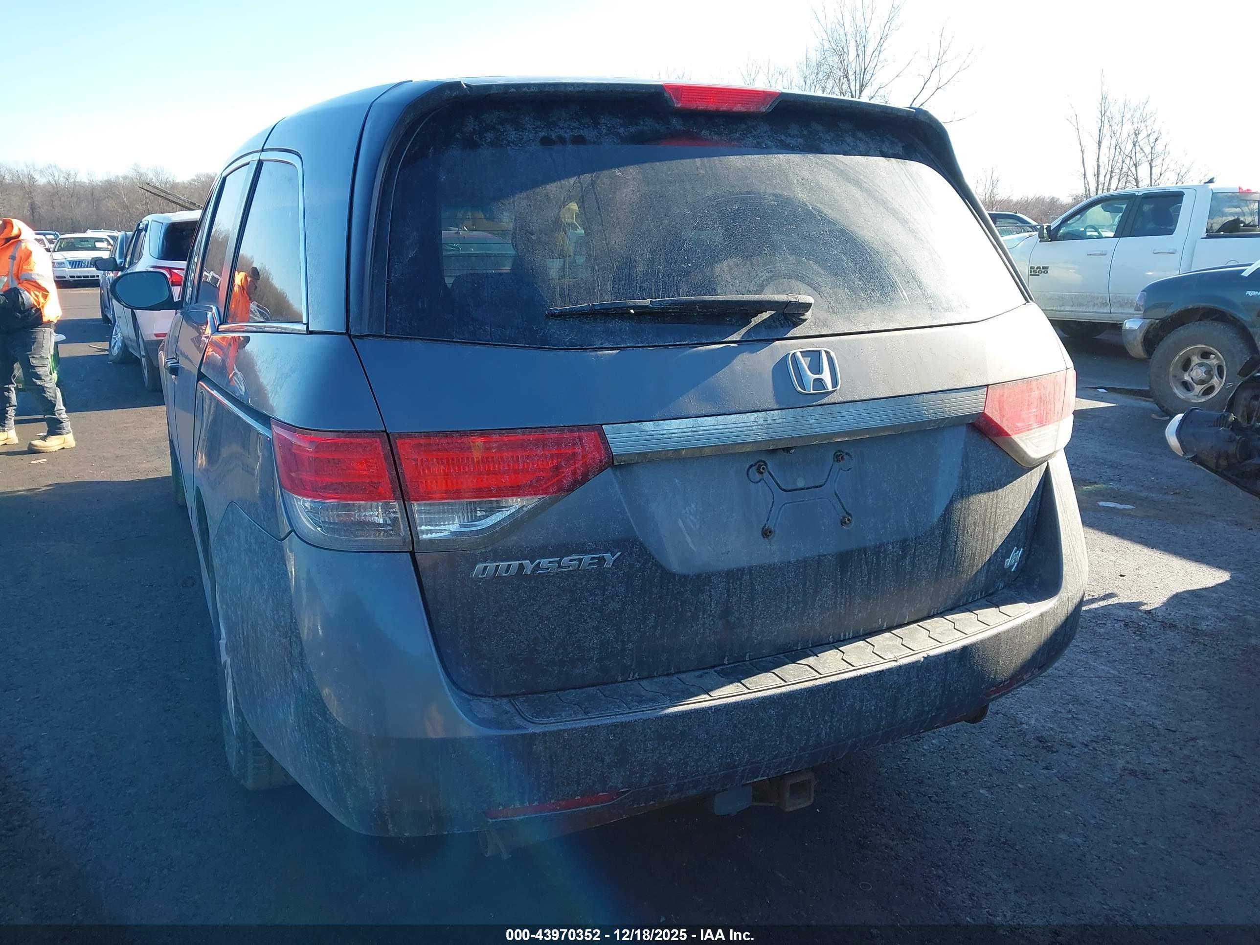 HONDA ODYSSEY image 3