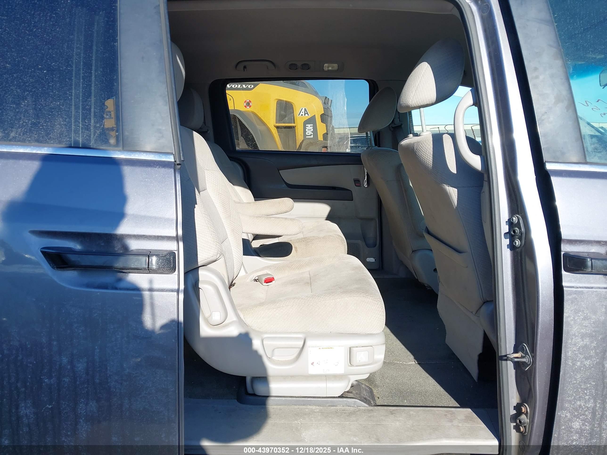 HONDA ODYSSEY image 8