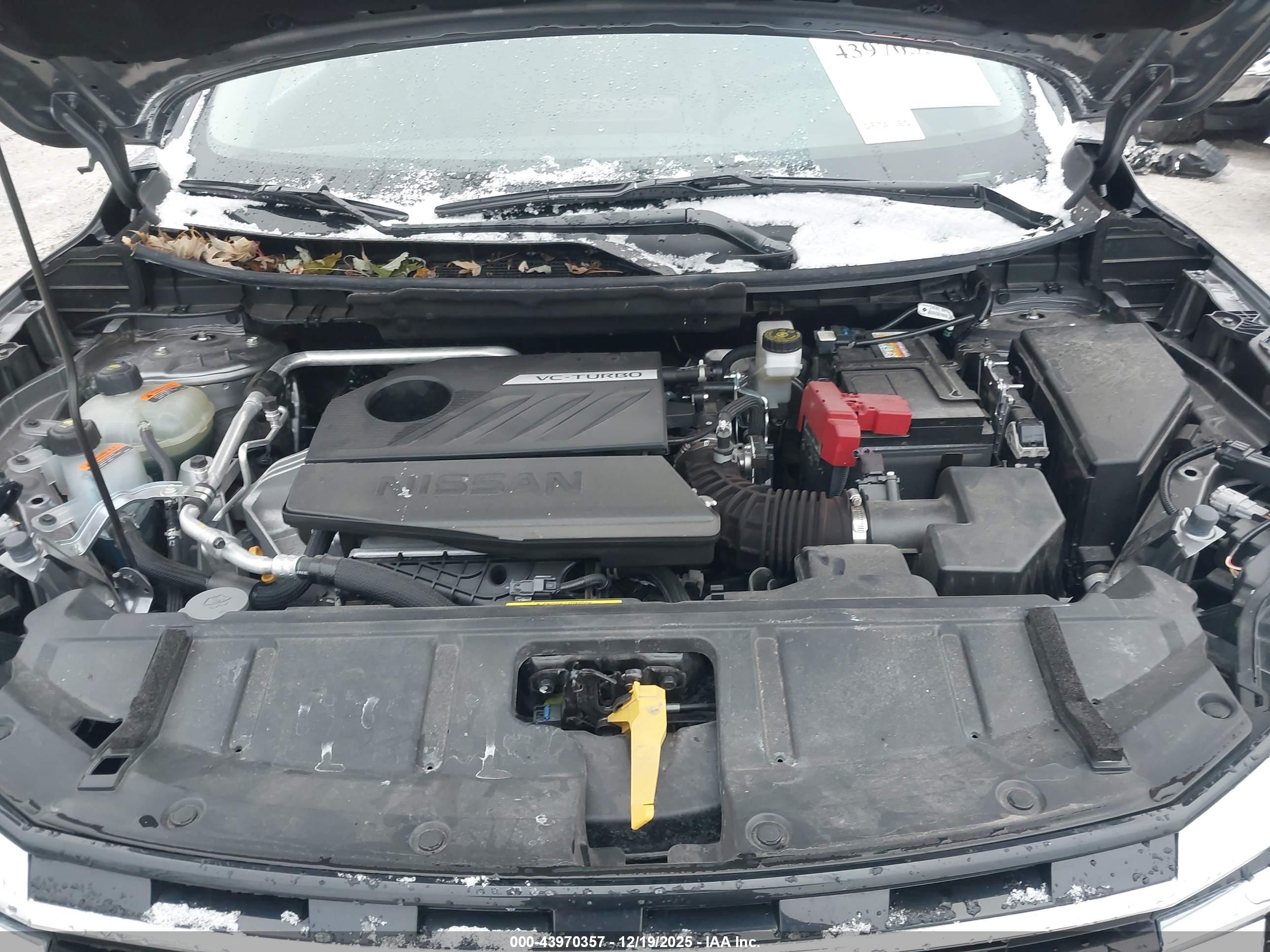NISSAN ROGUE image 10