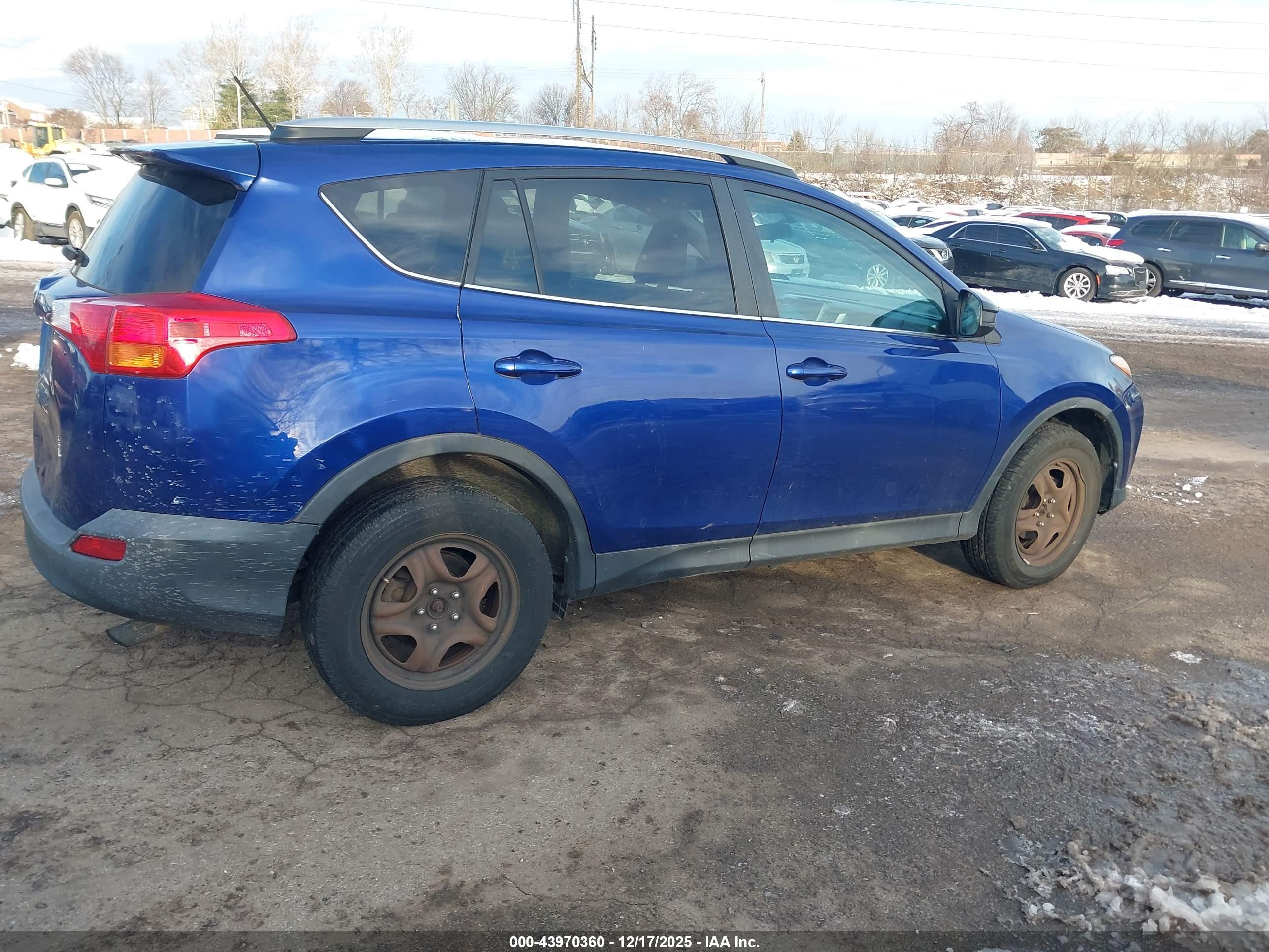 TOYOTA RAV4 image 4