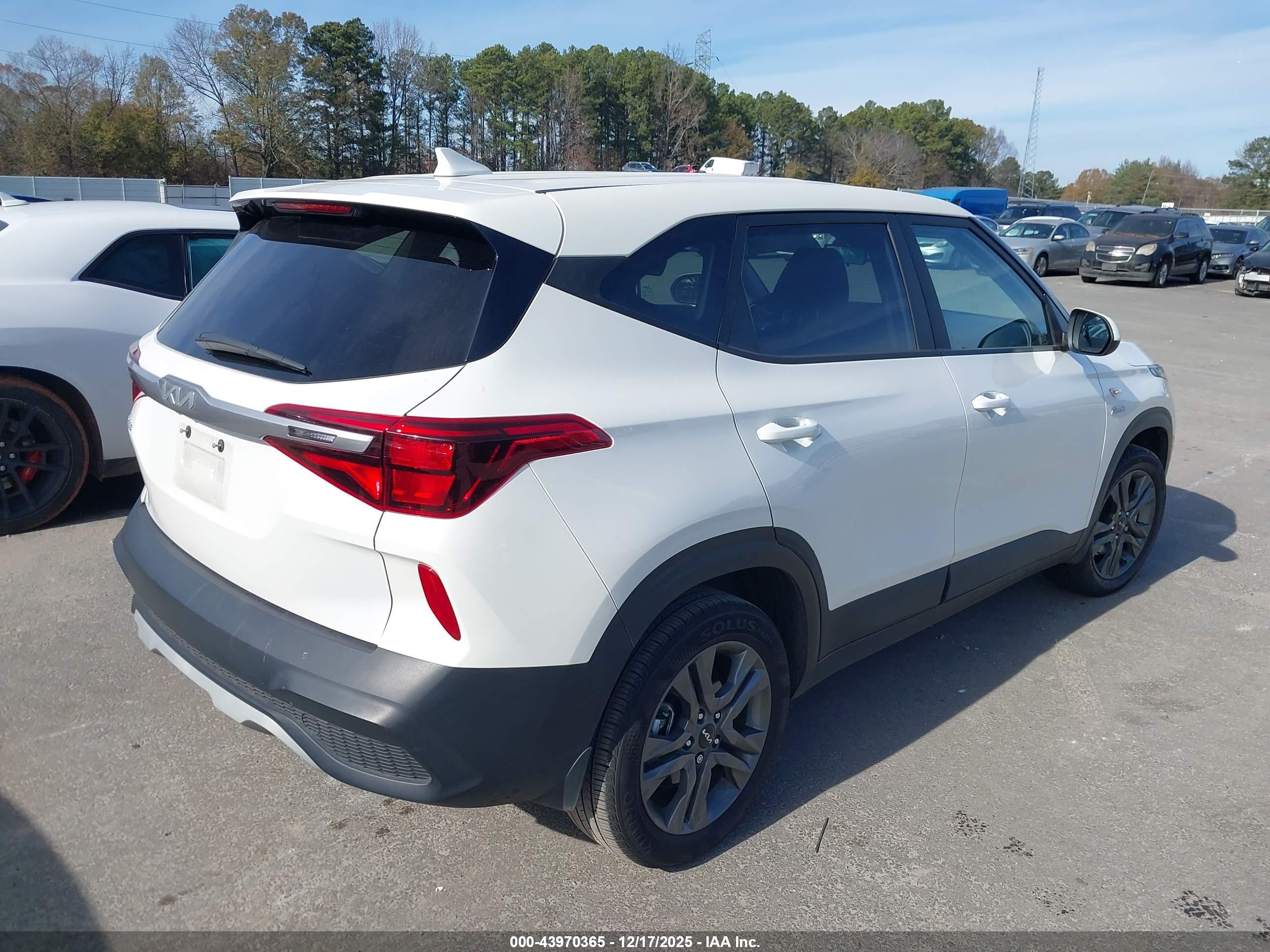 KIA SELTOS image 4
