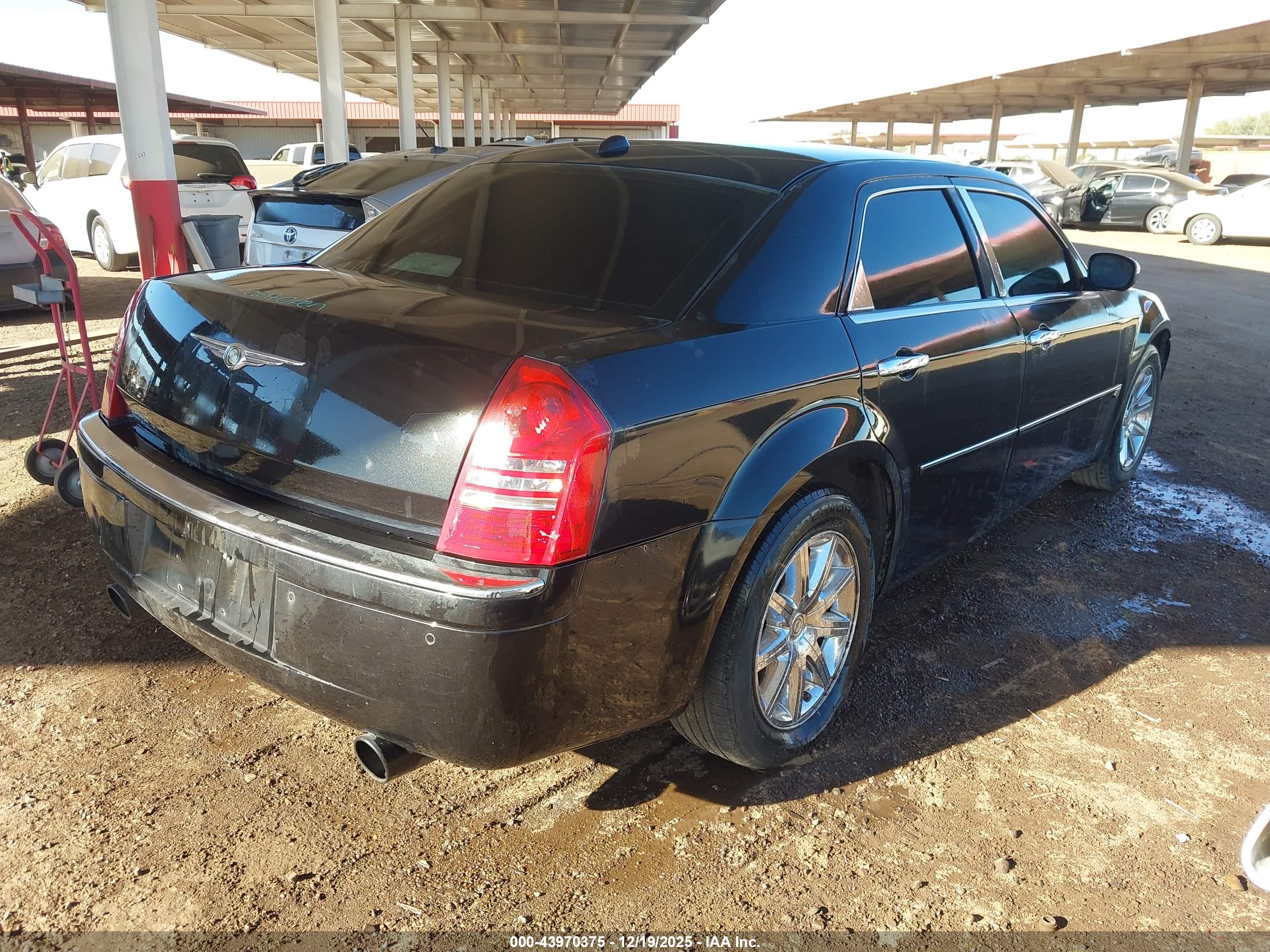 CHRYSLER 300C image 4