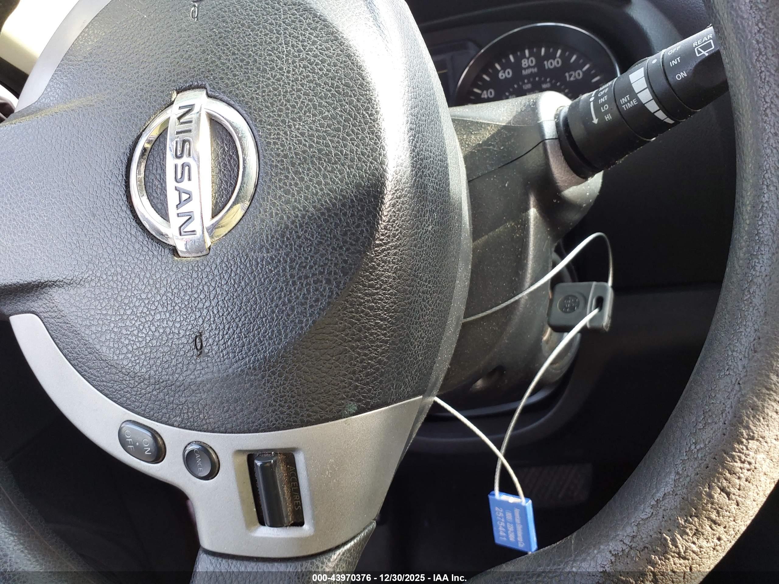 NISSAN ROGUE image 11