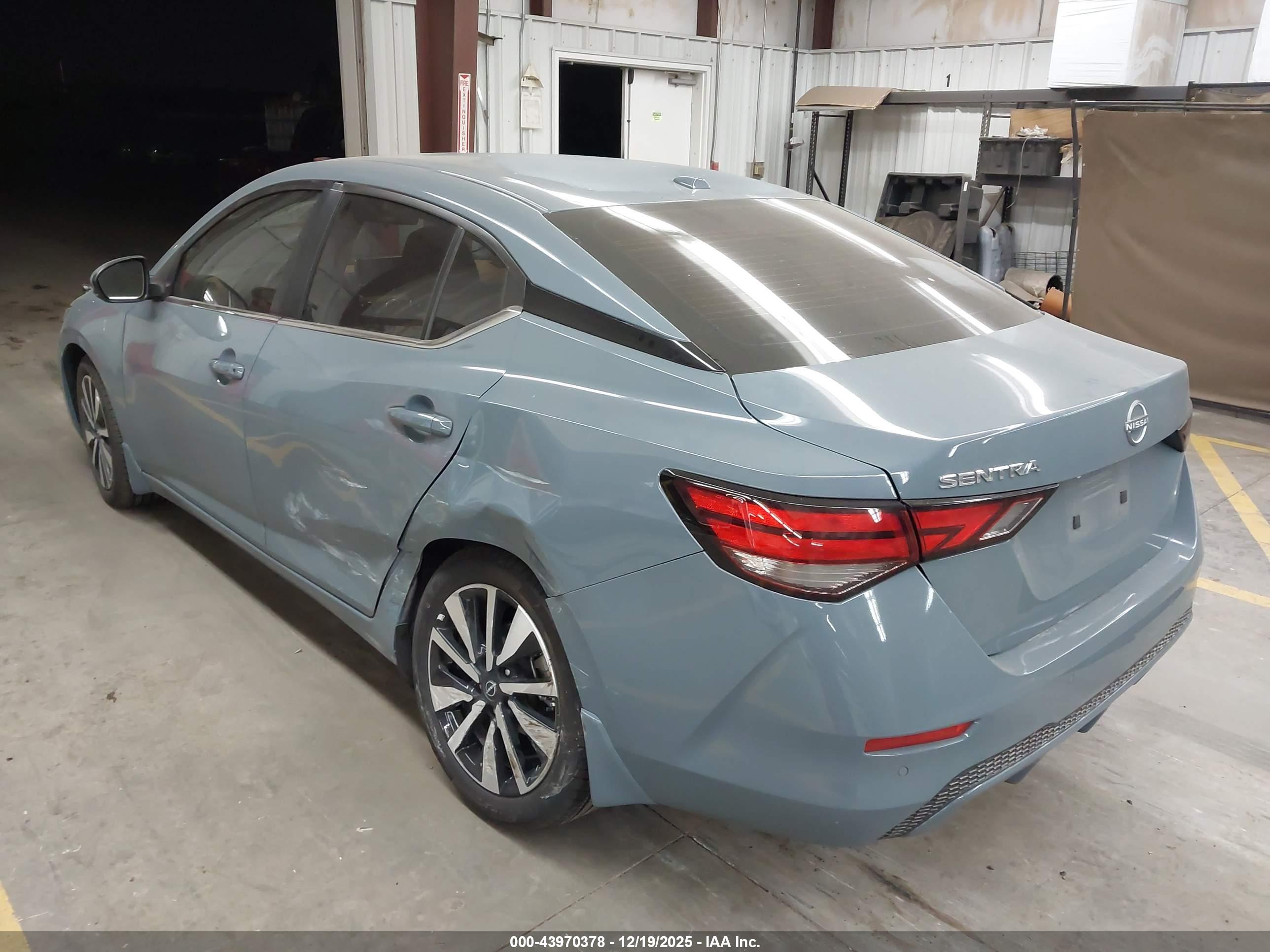 NISSAN SENTRA image 3