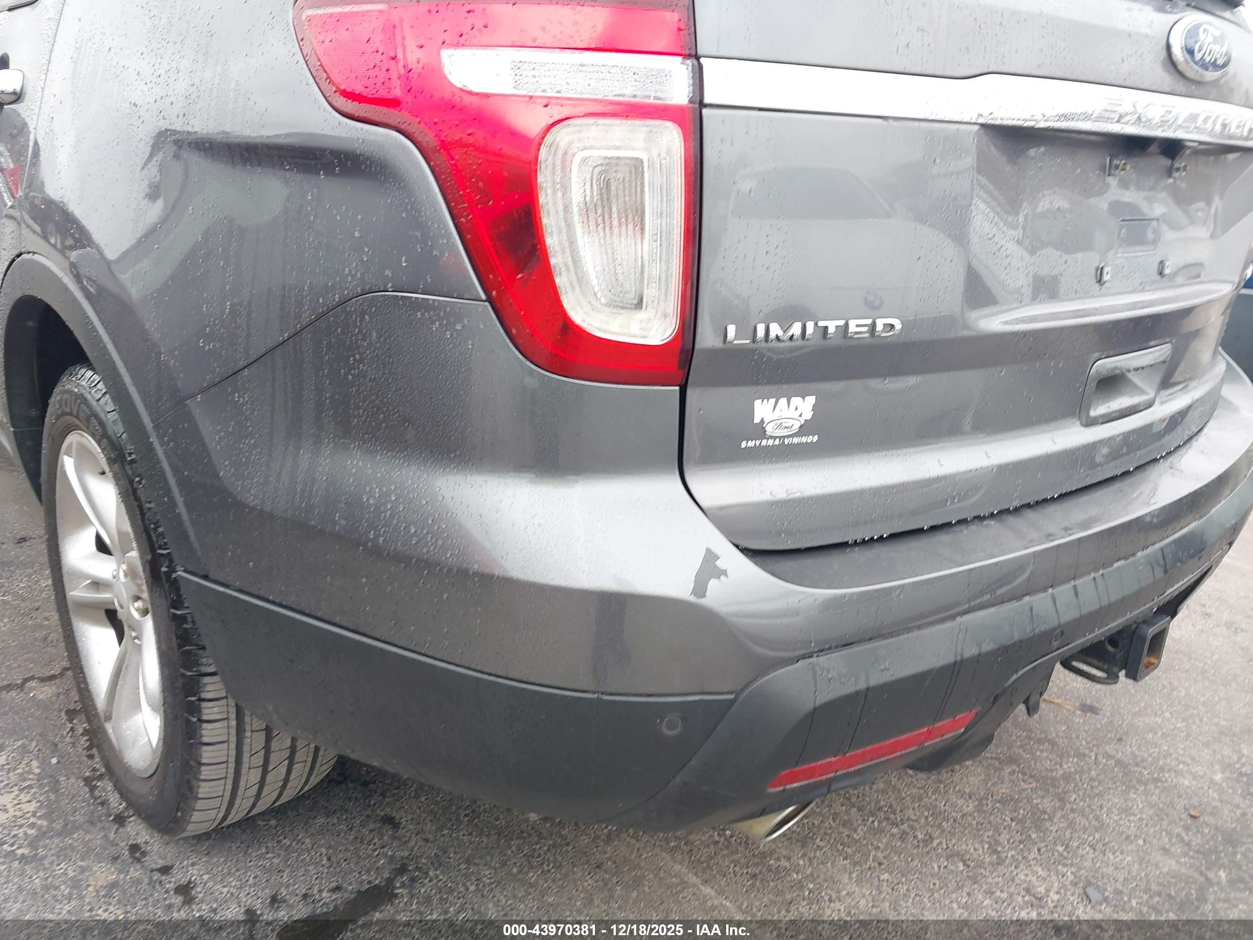 FORD EXPLORER image 6