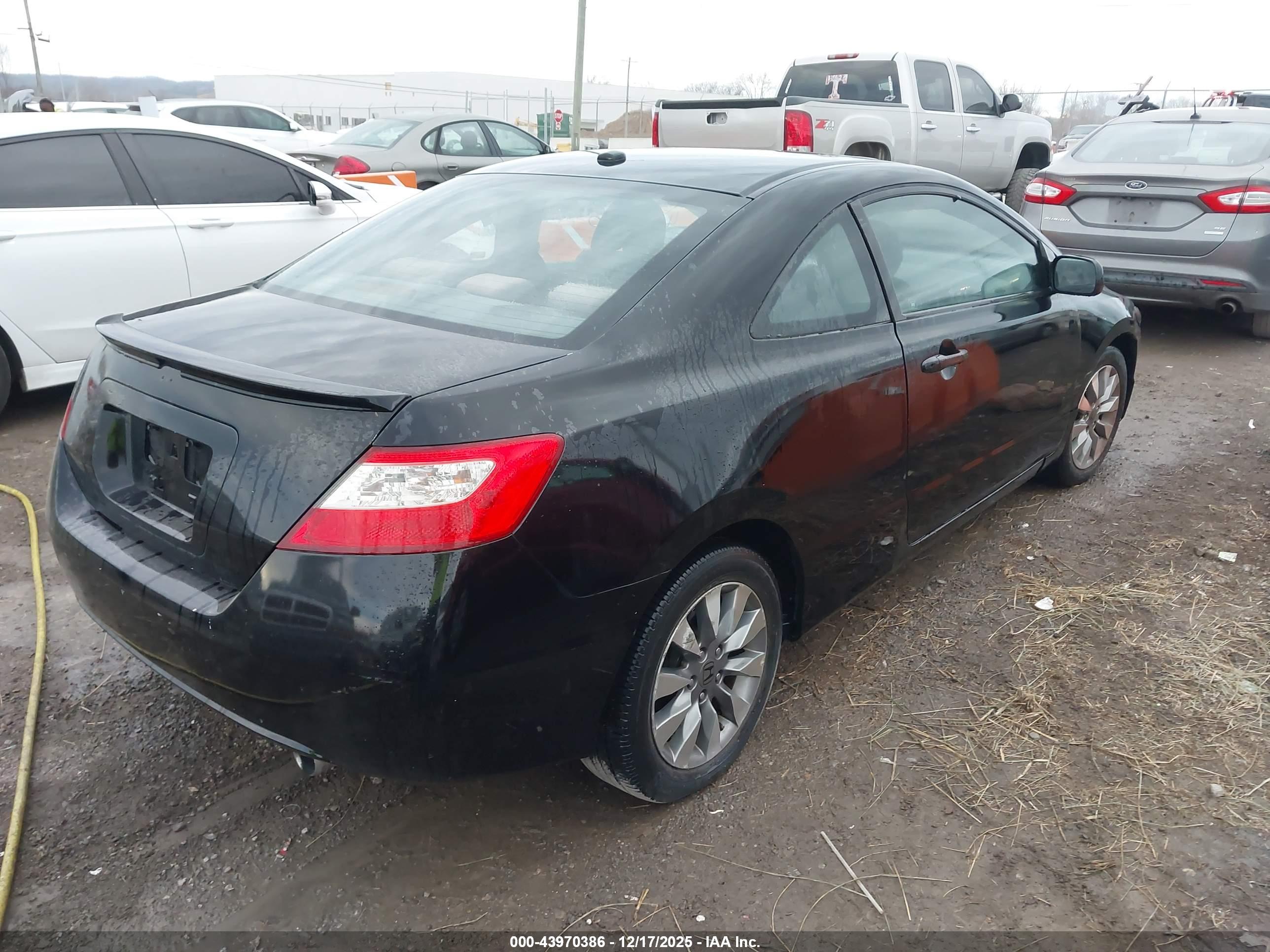HONDA CIVIC image 4