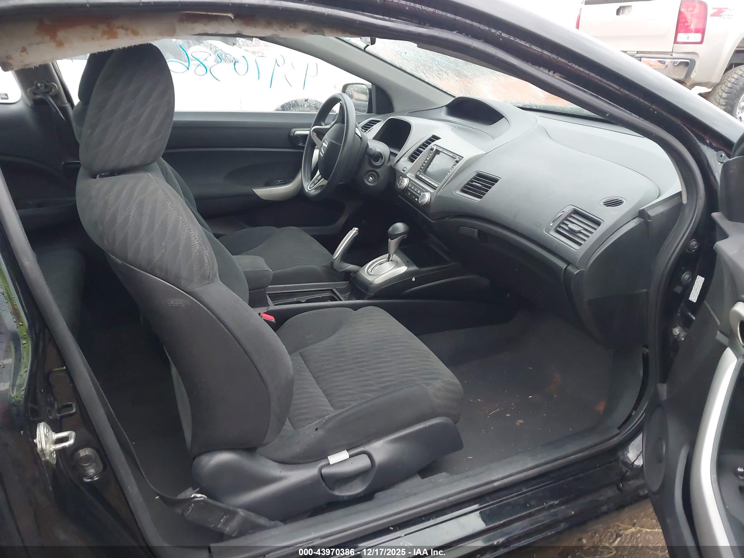 HONDA CIVIC image 5