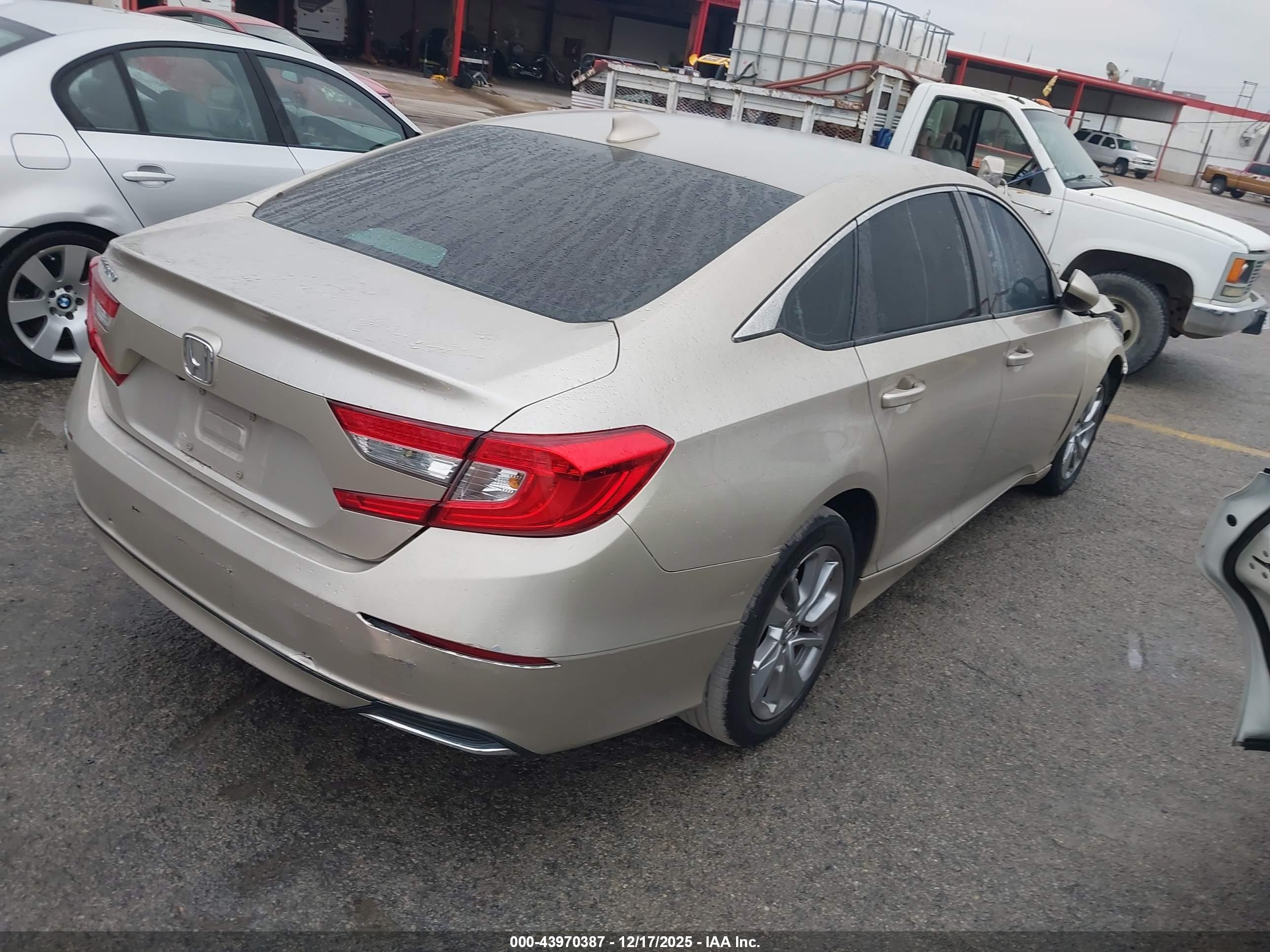 HONDA ACCORD image 4