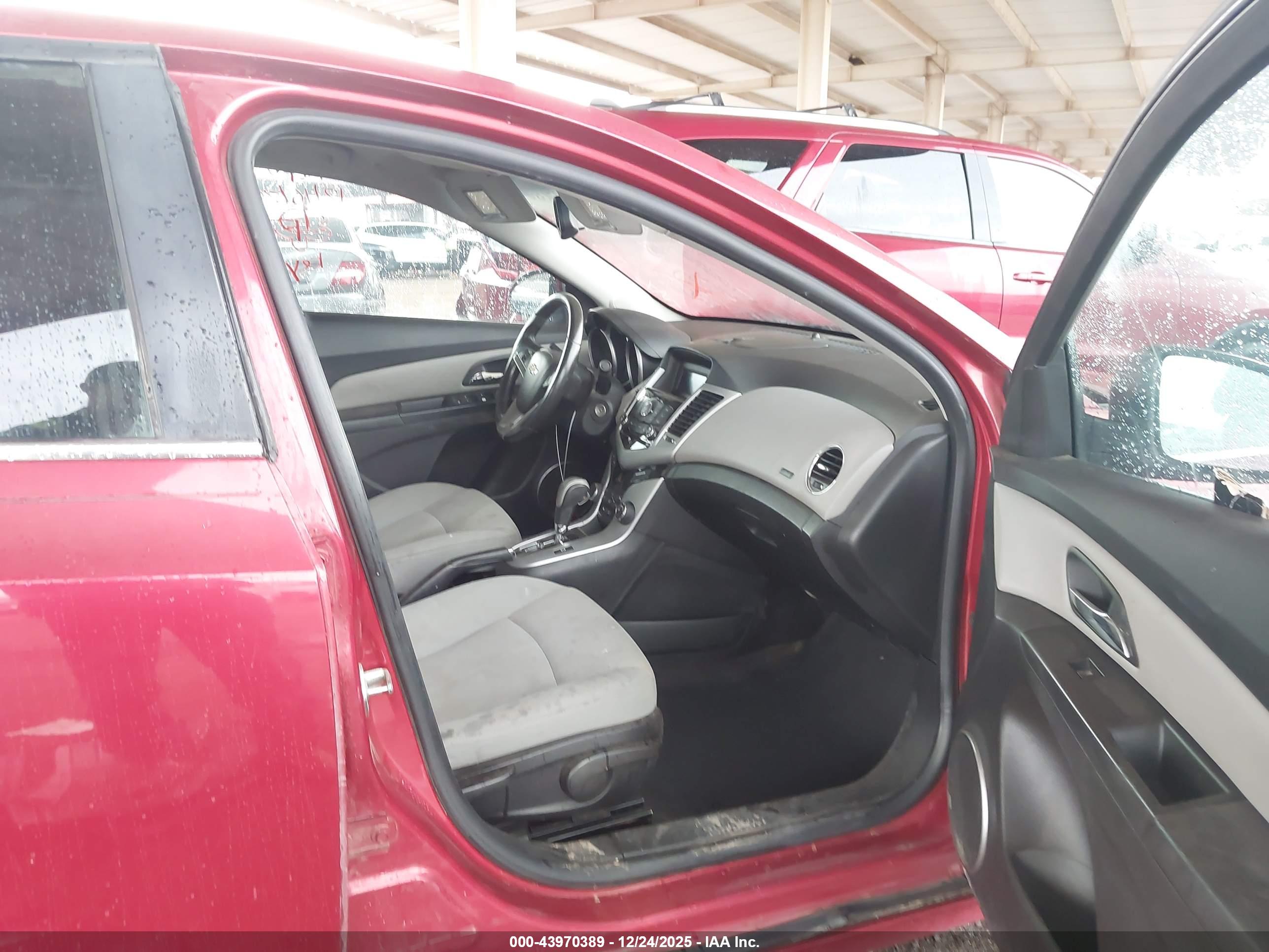 CHEVROLET CRUZE image 5