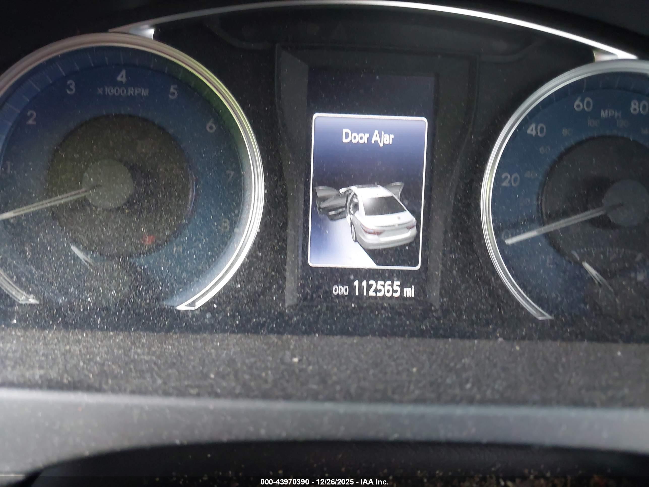 TOYOTA CAMRY image 7