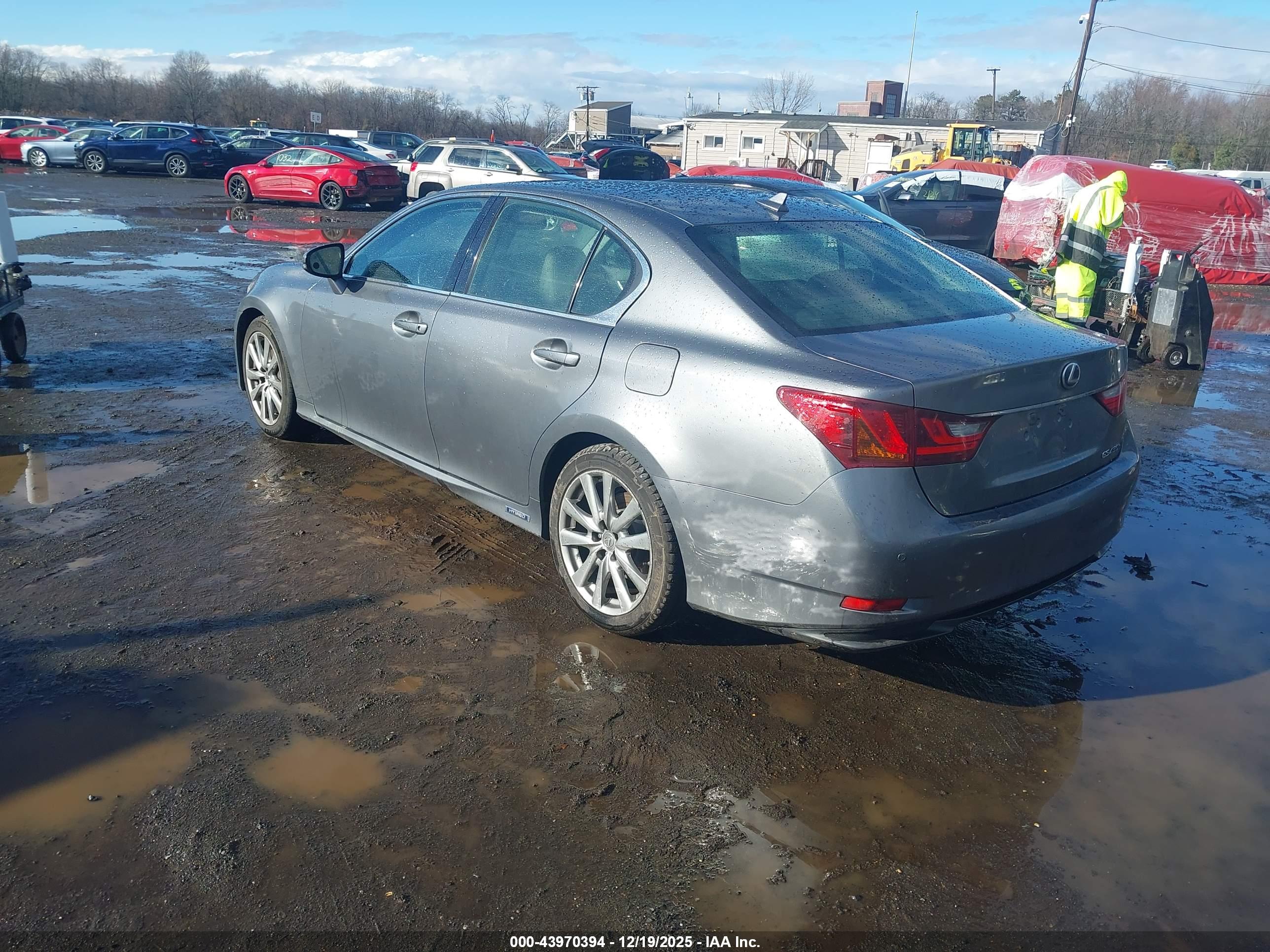 LEXUS GS image 3