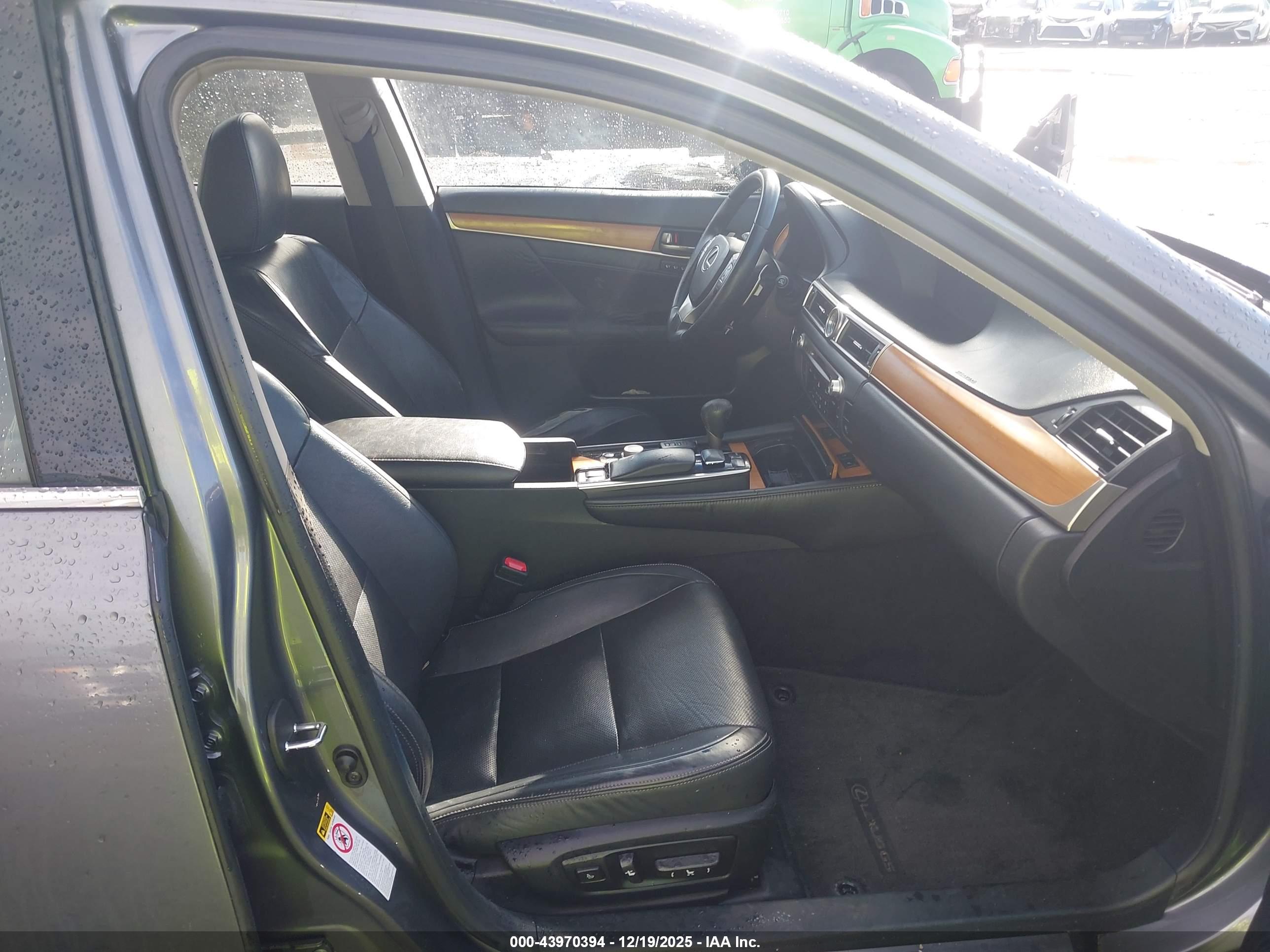 LEXUS GS image 5