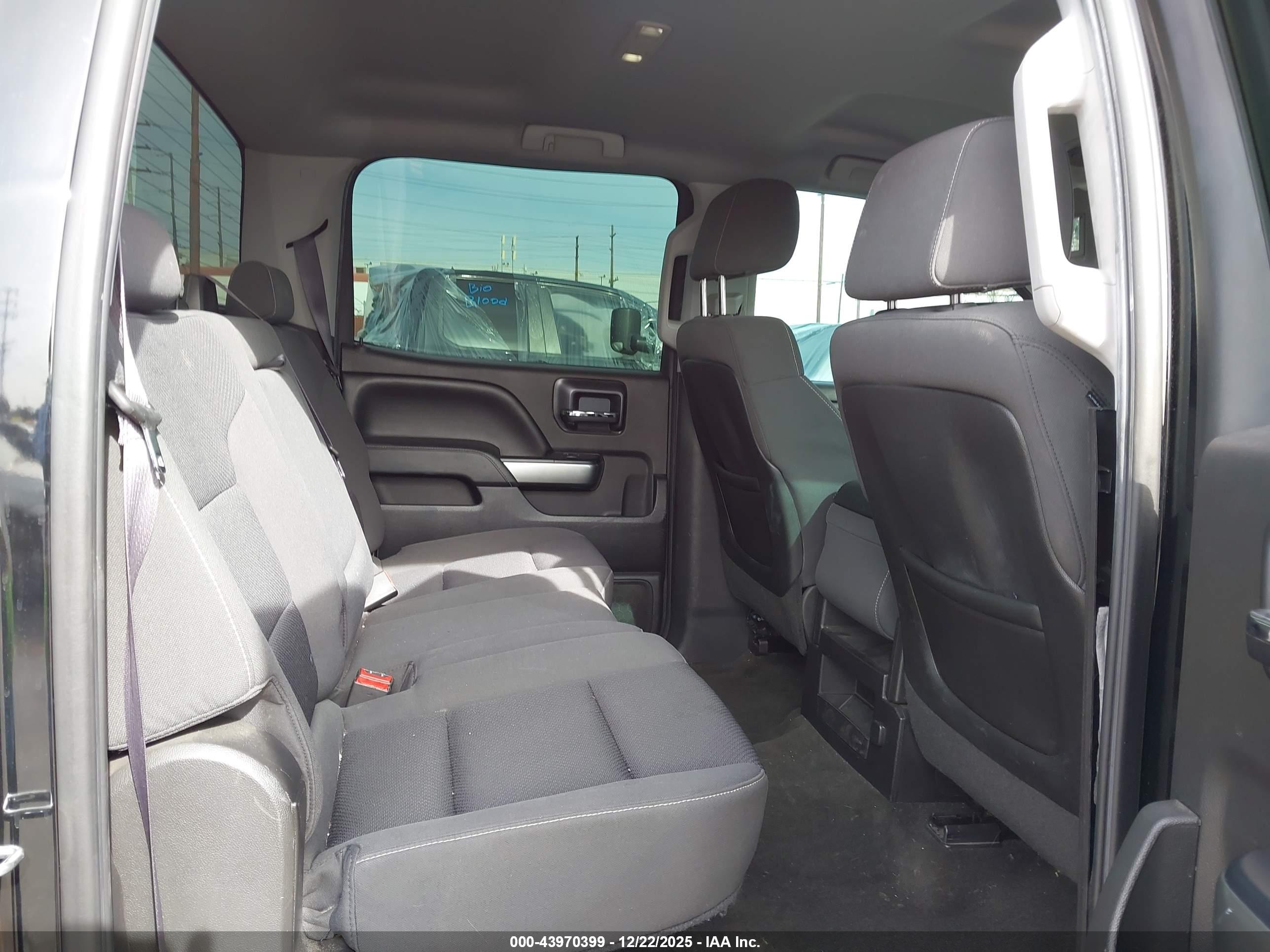 CHEVROLET SILVERADO image 8
