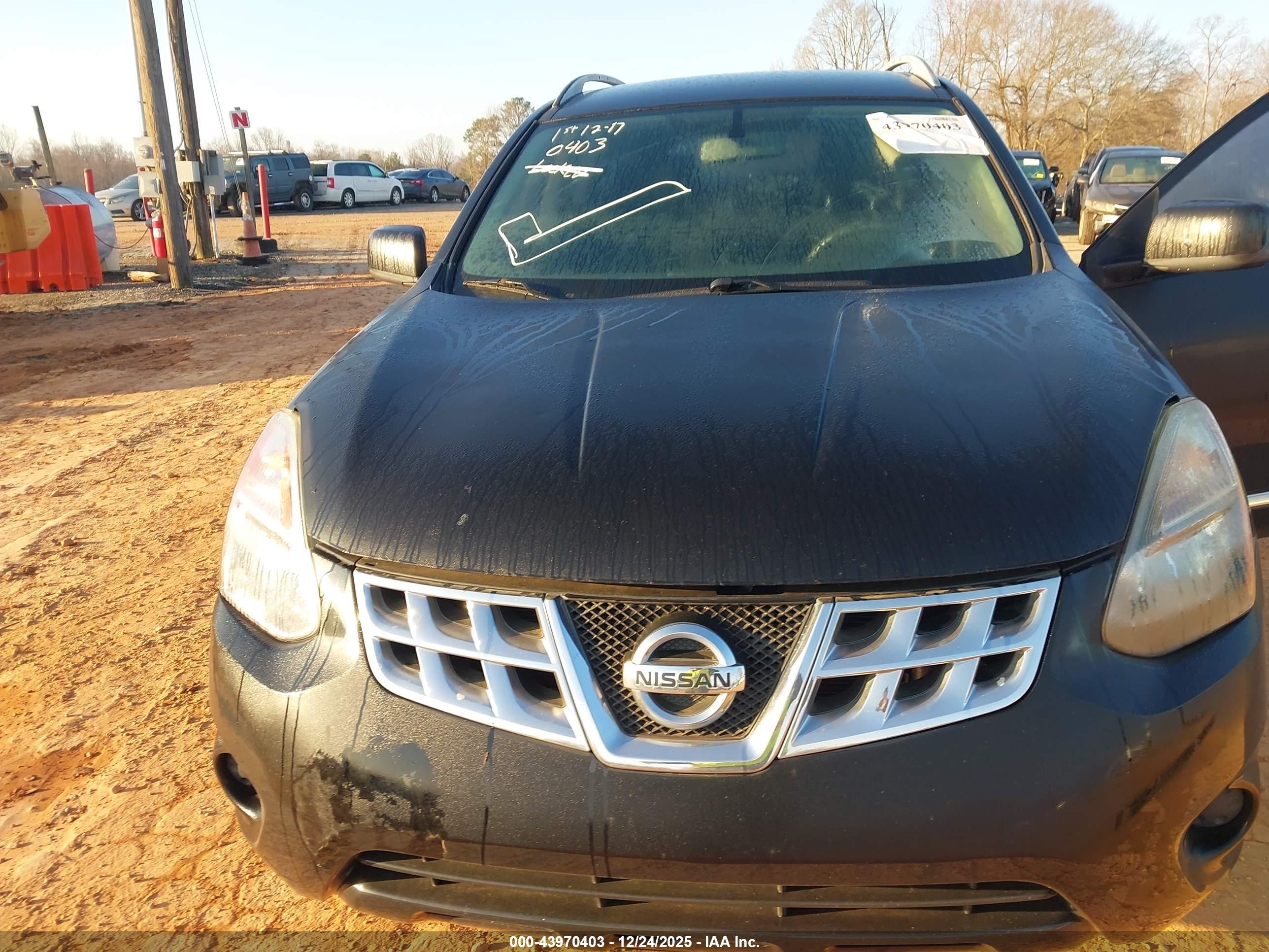 NISSAN ROGUE image 6