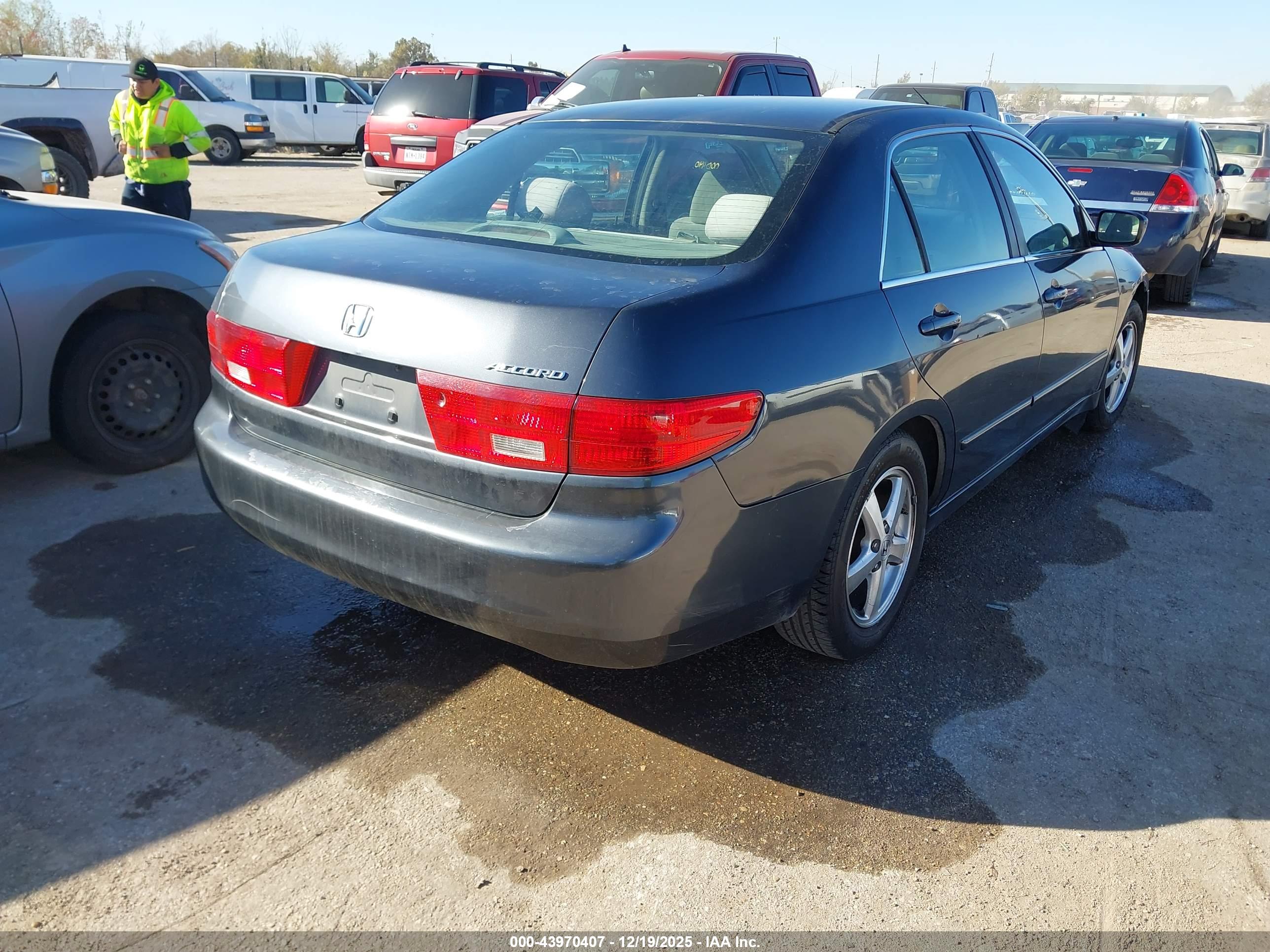 HONDA ACCORD image 4