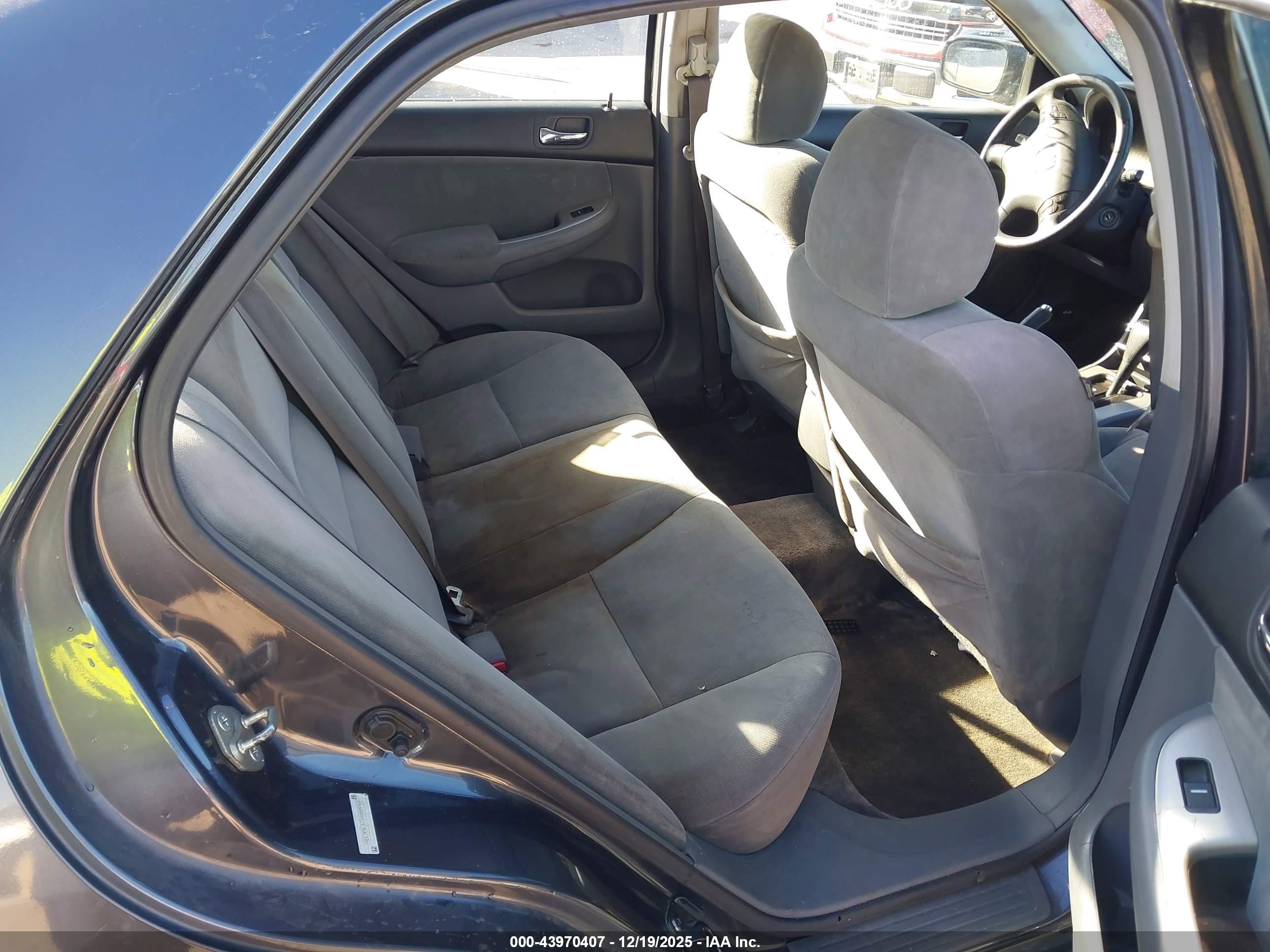 HONDA ACCORD image 8