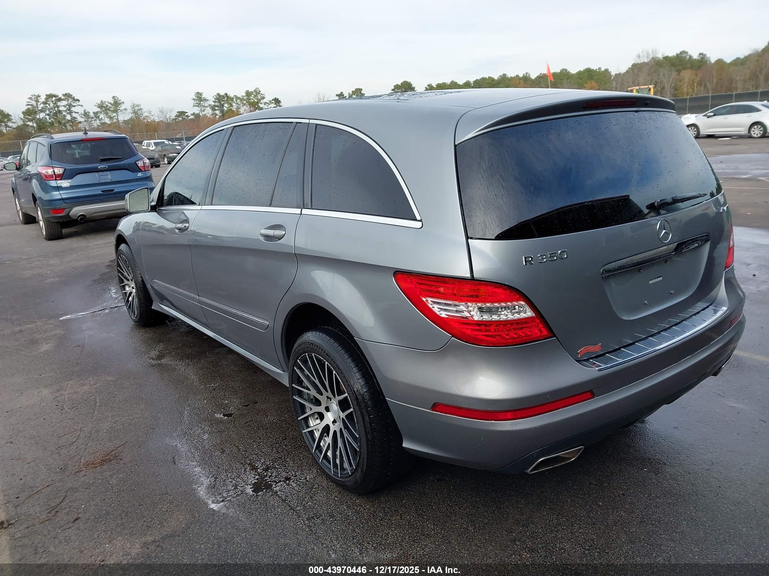 MERCEDES-BENZ R image 3