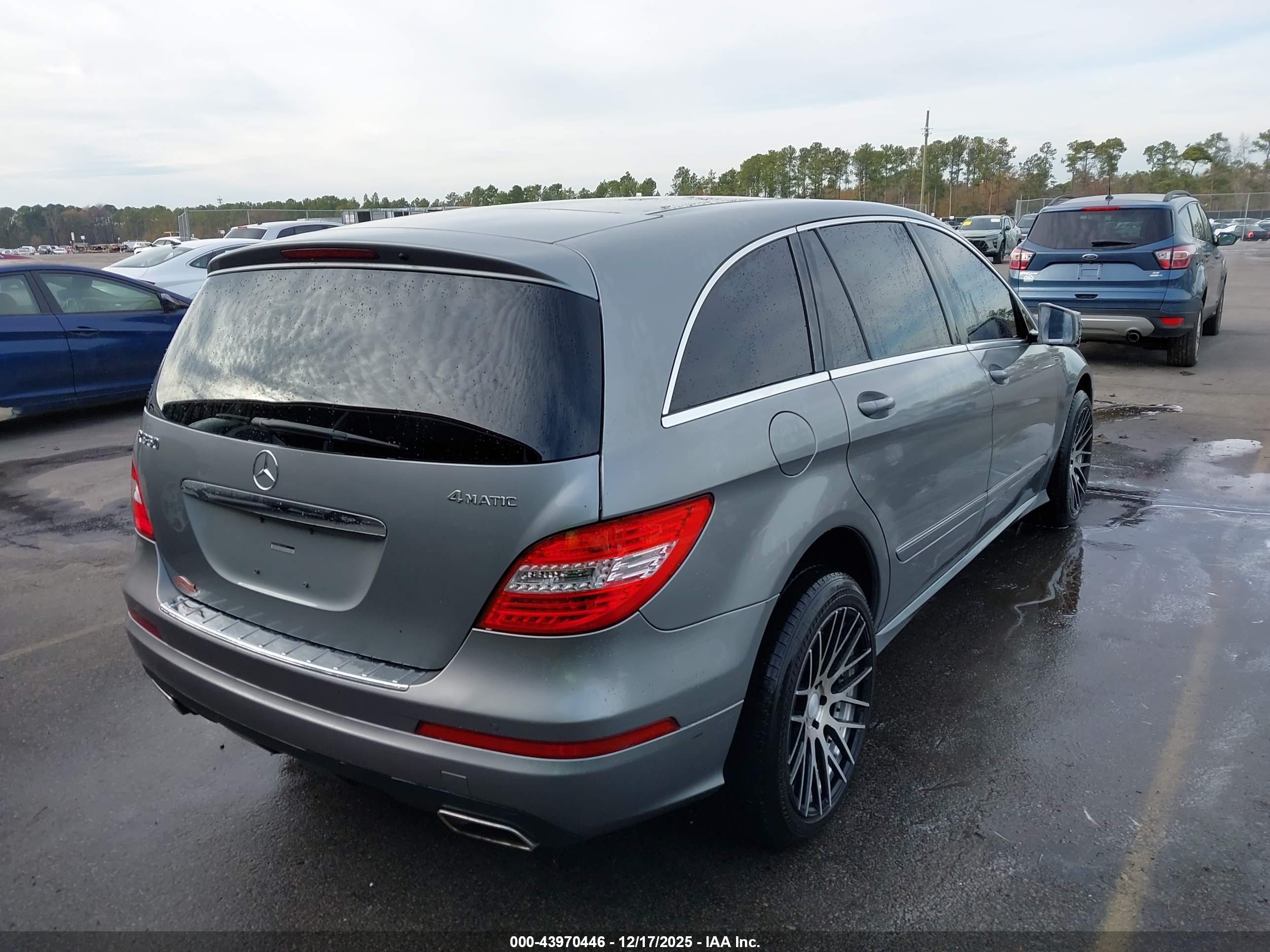MERCEDES-BENZ R image 4