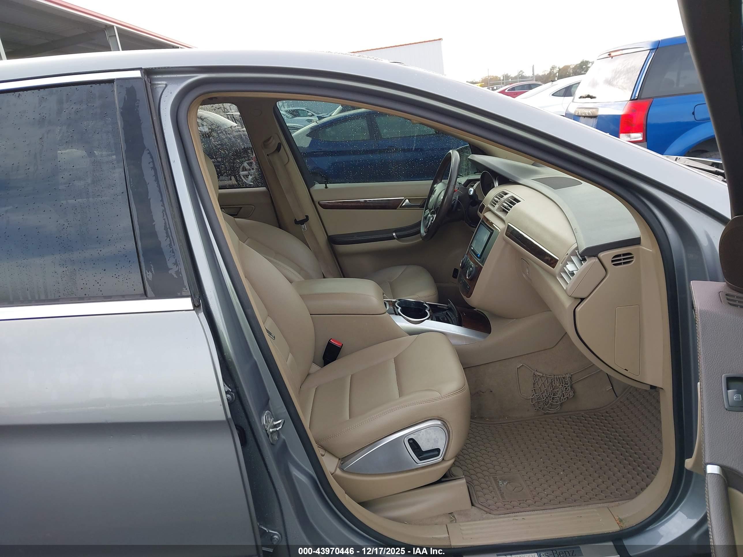 MERCEDES-BENZ R image 5