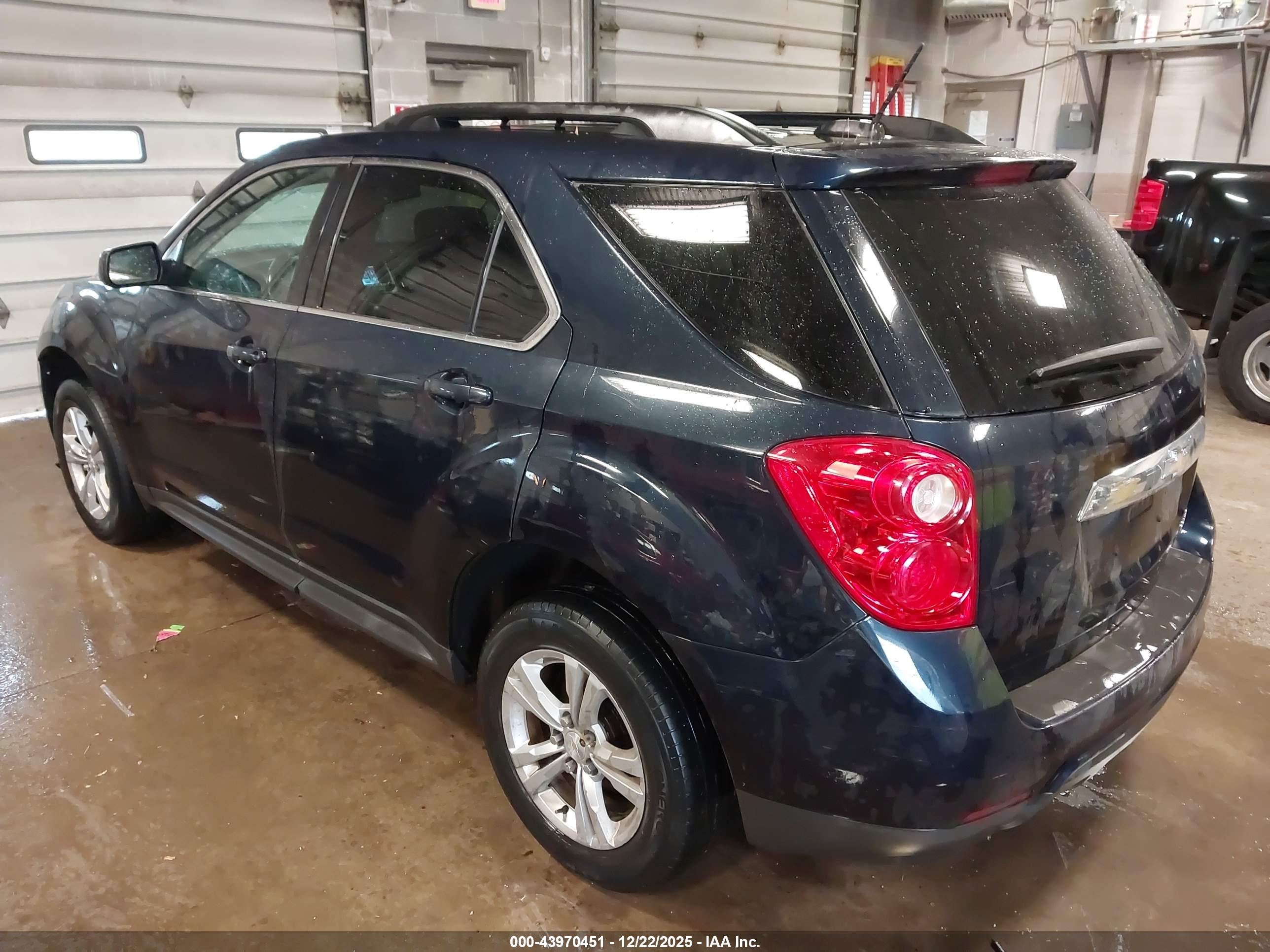 CHEVROLET EQUINOX image 3