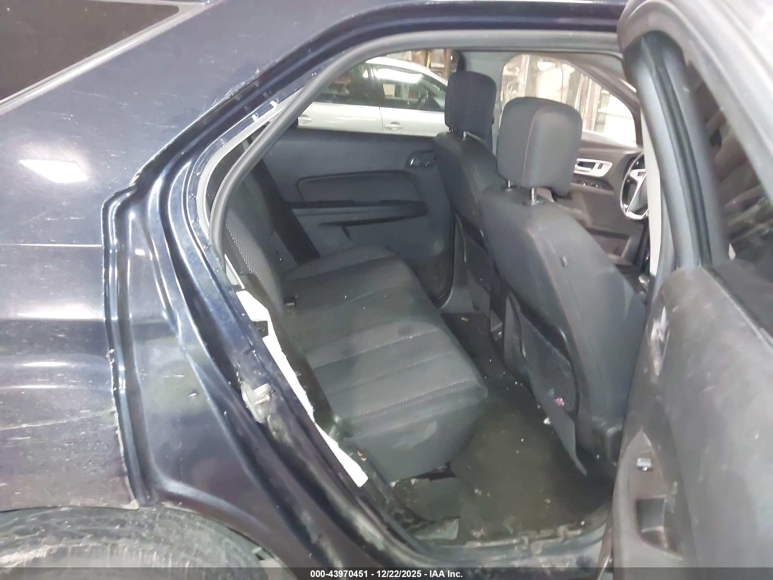 CHEVROLET EQUINOX image 8