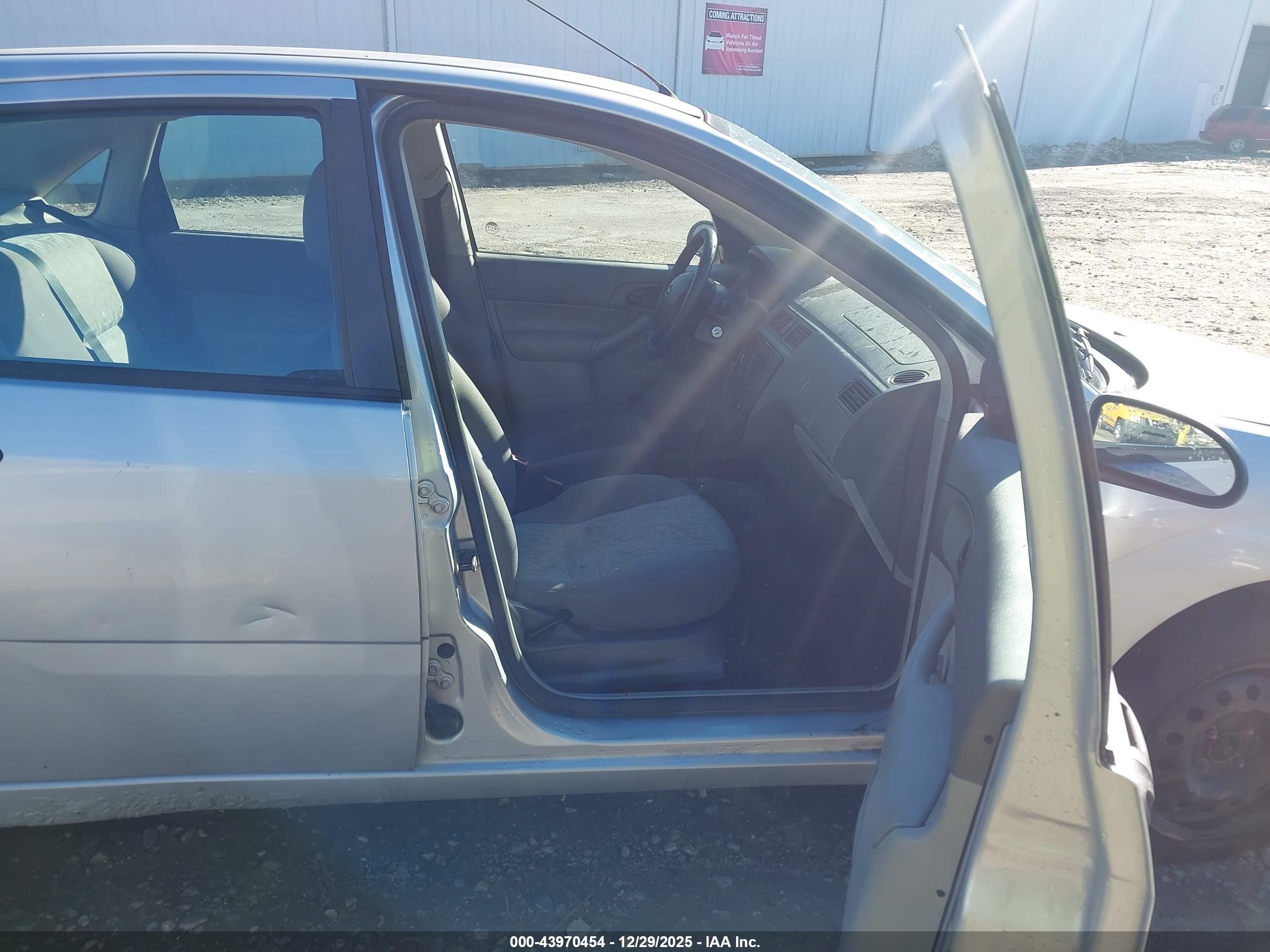 FORD FOCUS image 5