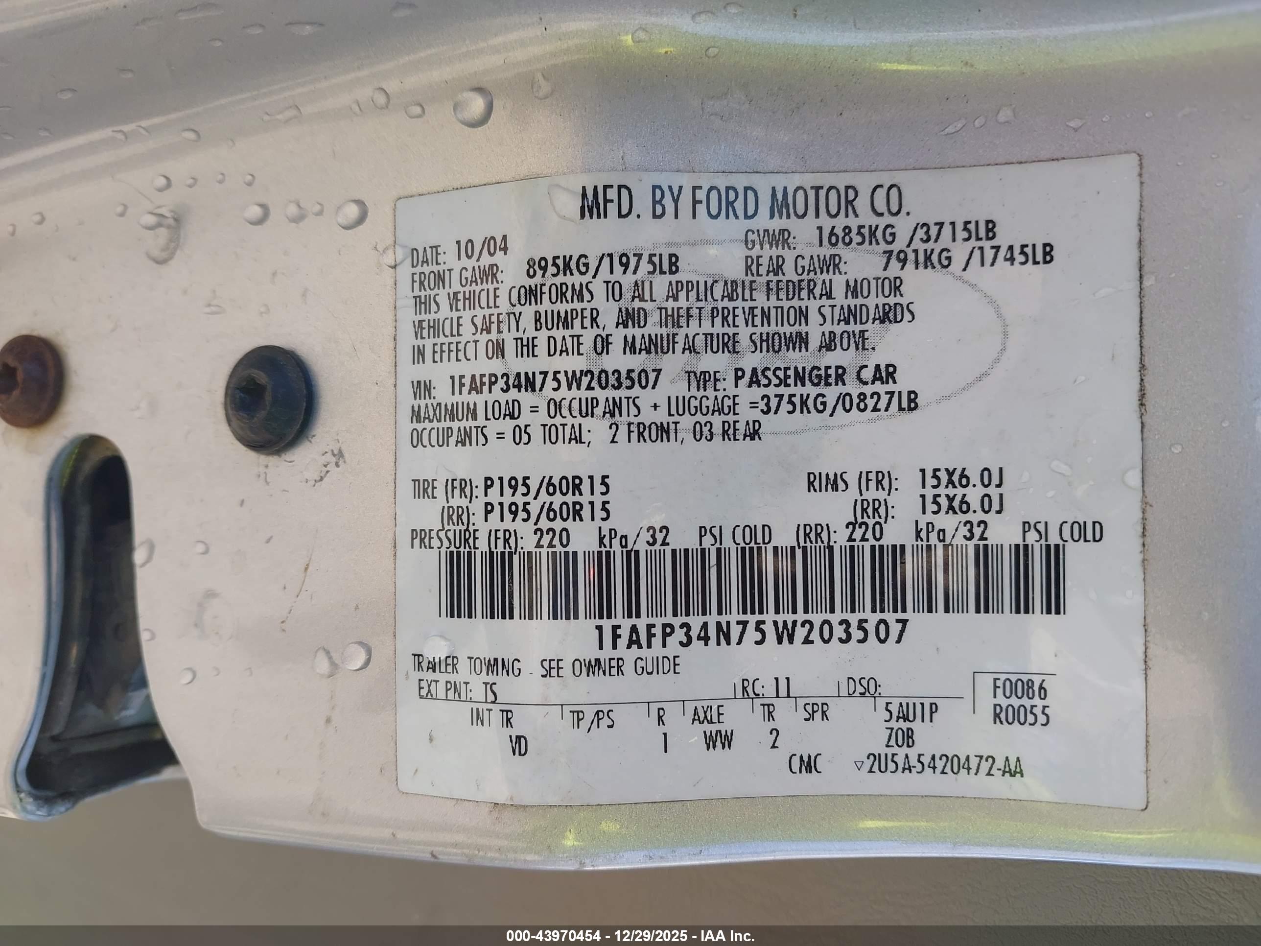 FORD FOCUS image 9