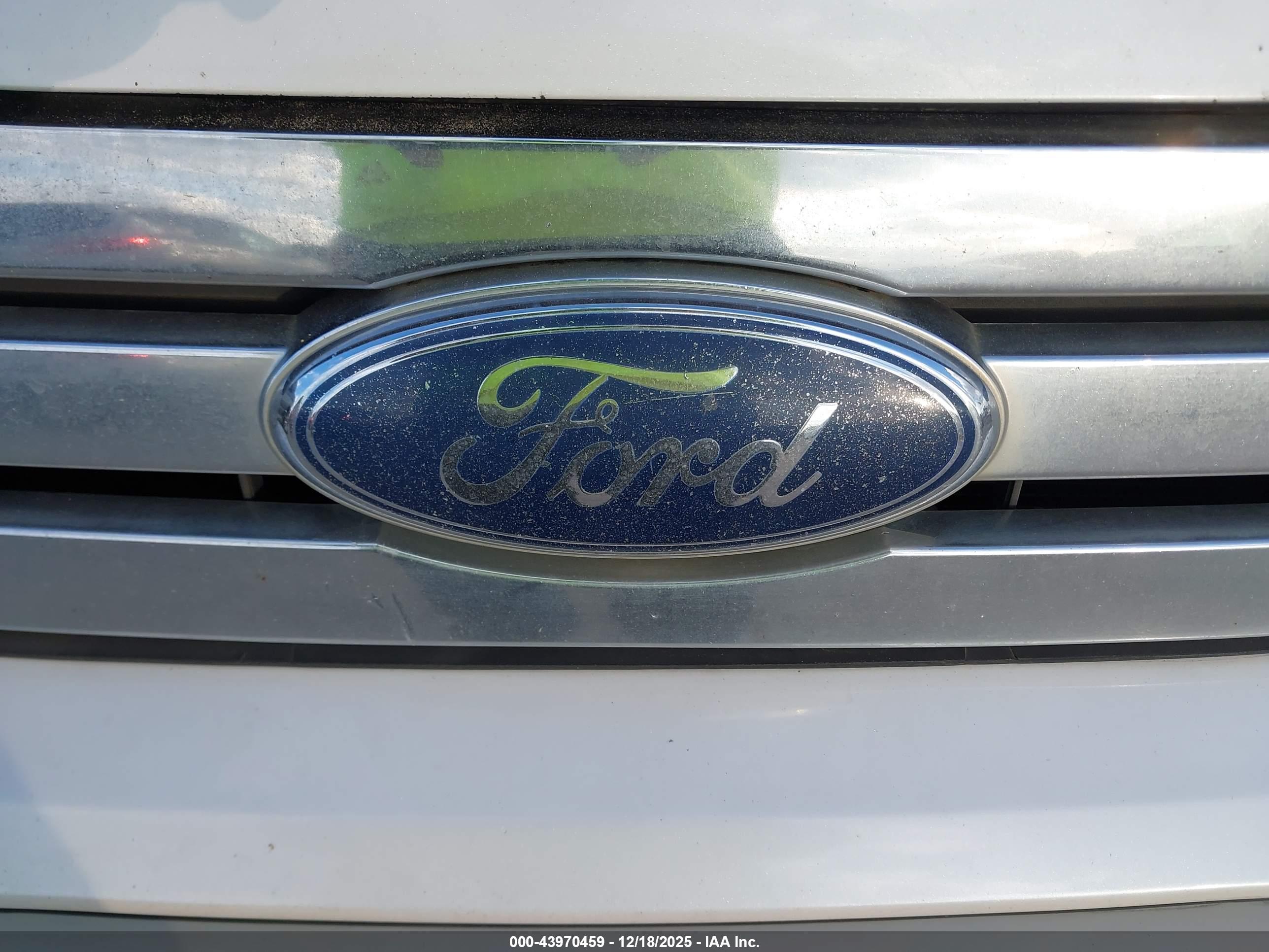 FORD FLEX image 6