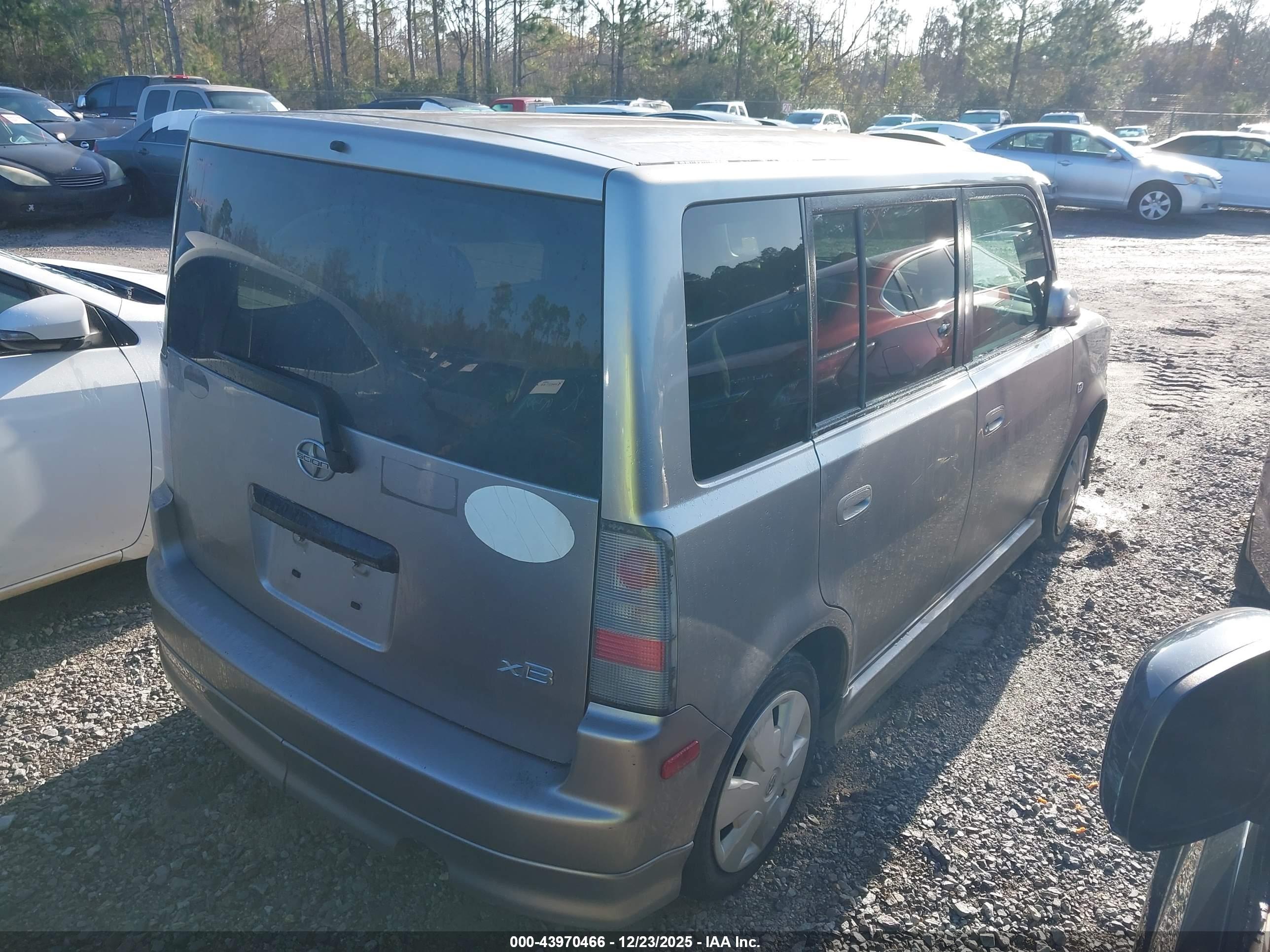 SCION XB image 4