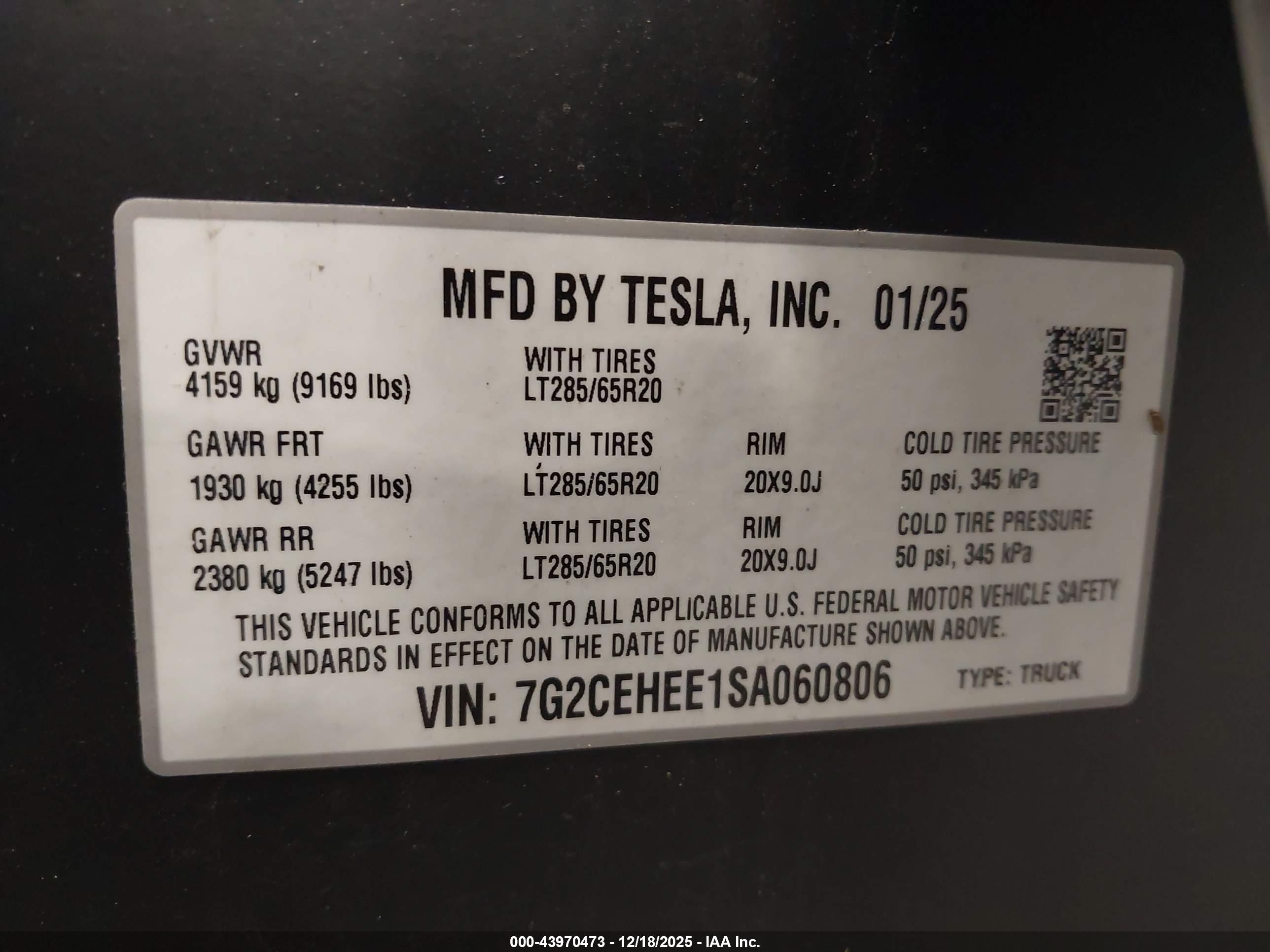TESLA CYBERTRUCK image 9