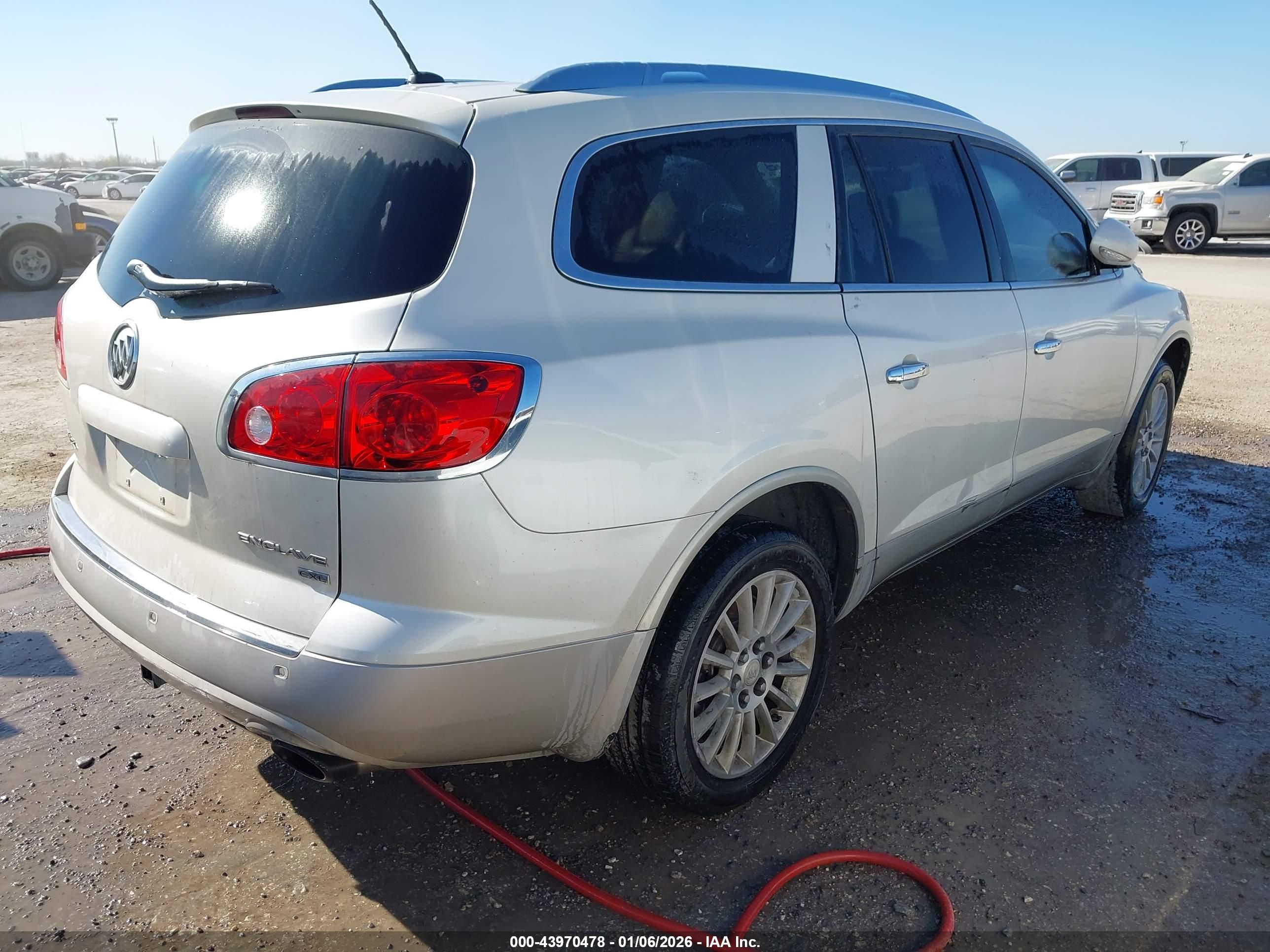 BUICK ENCLAVE image 4