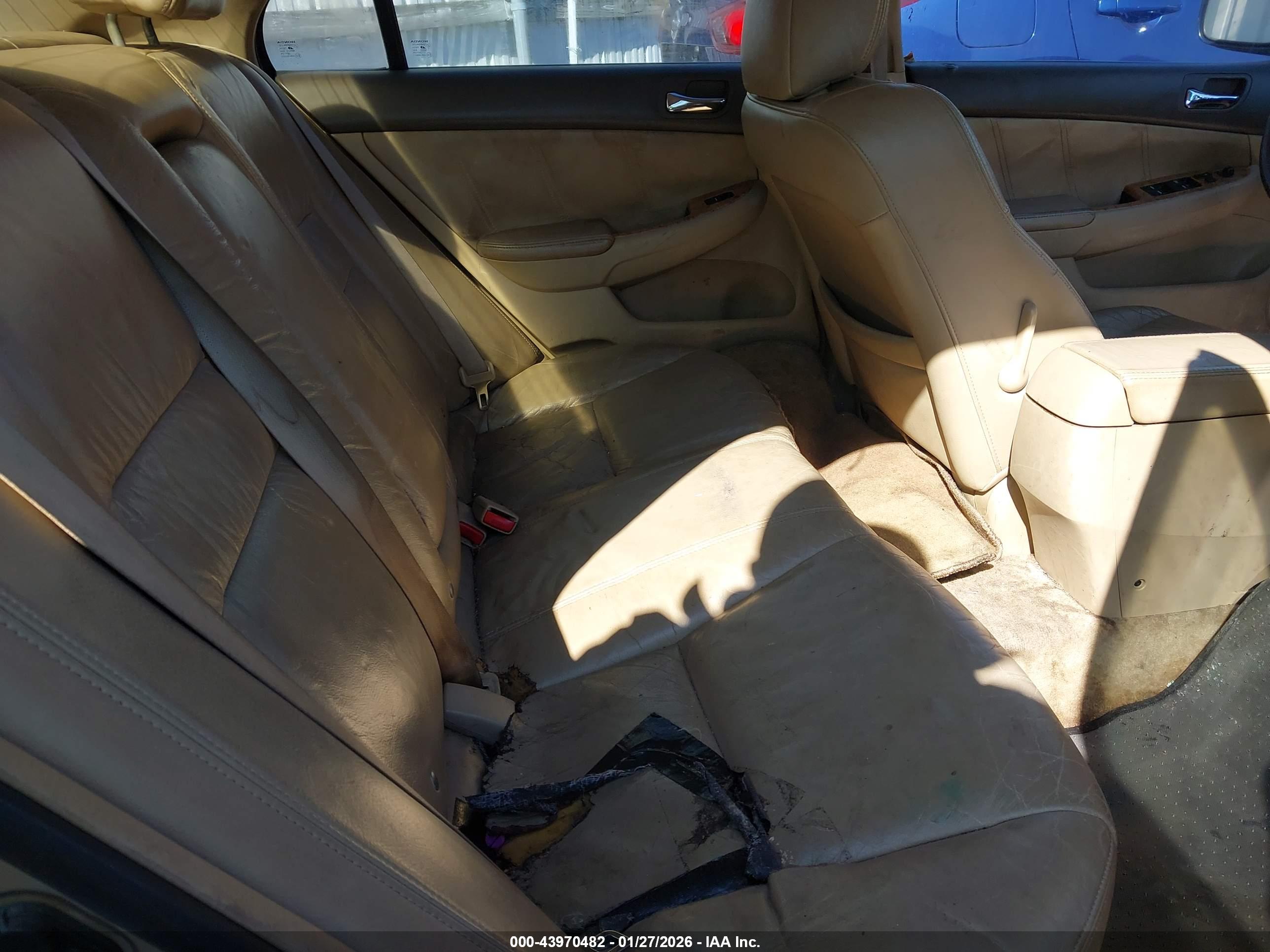 HONDA ACCORD image 8