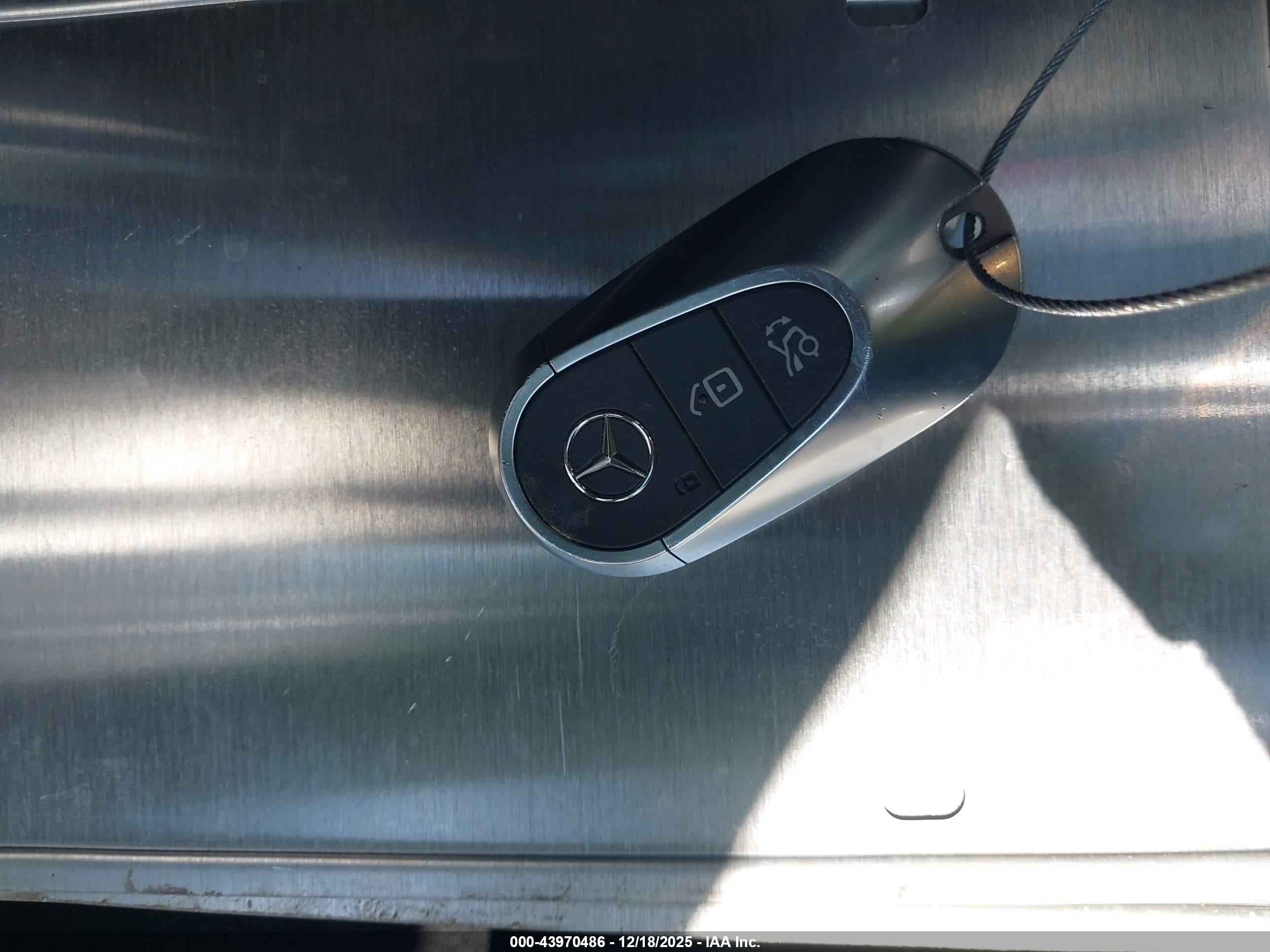 MERCEDES-BENZ C image 11