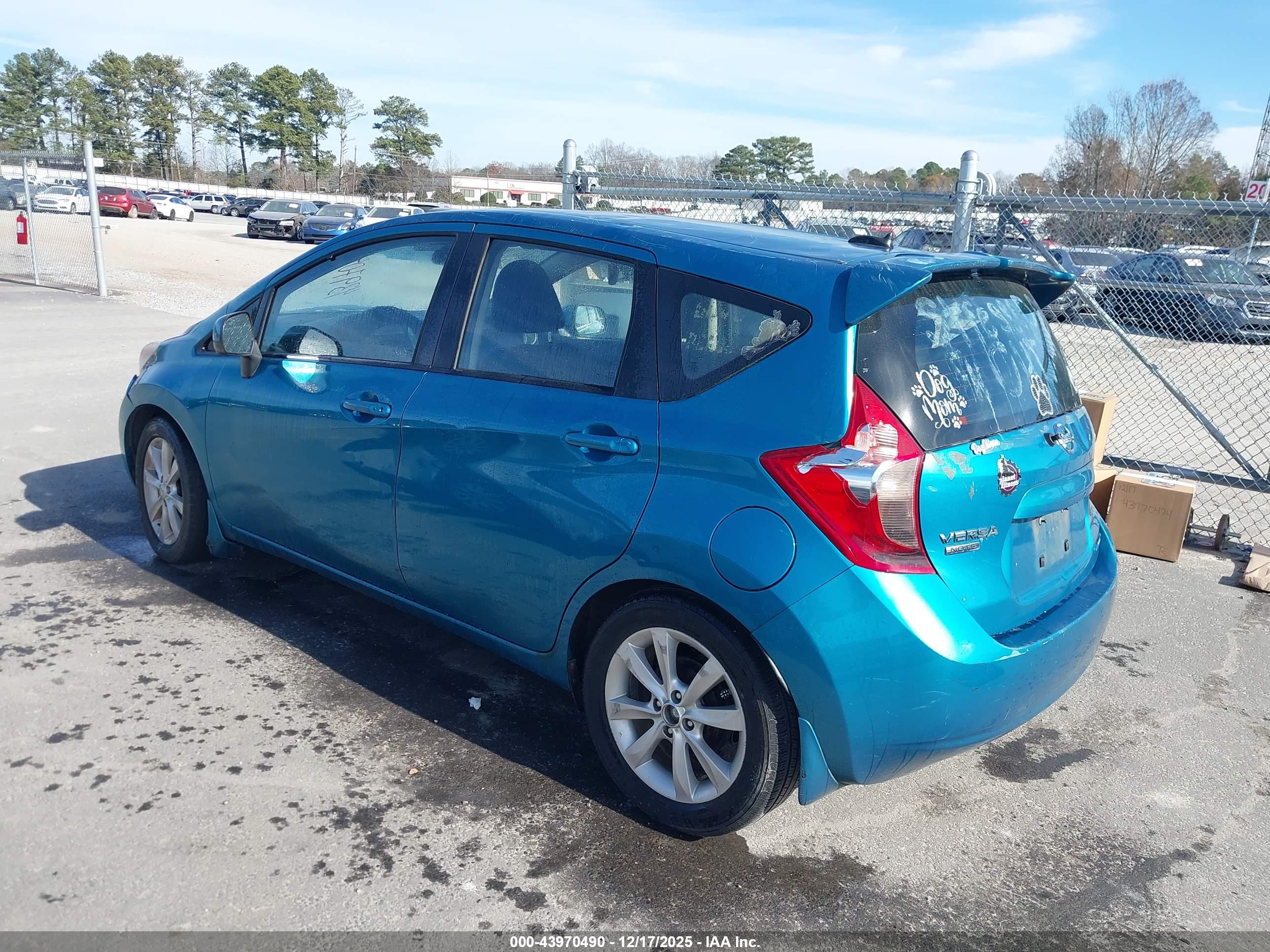 NISSAN VERSA image 3