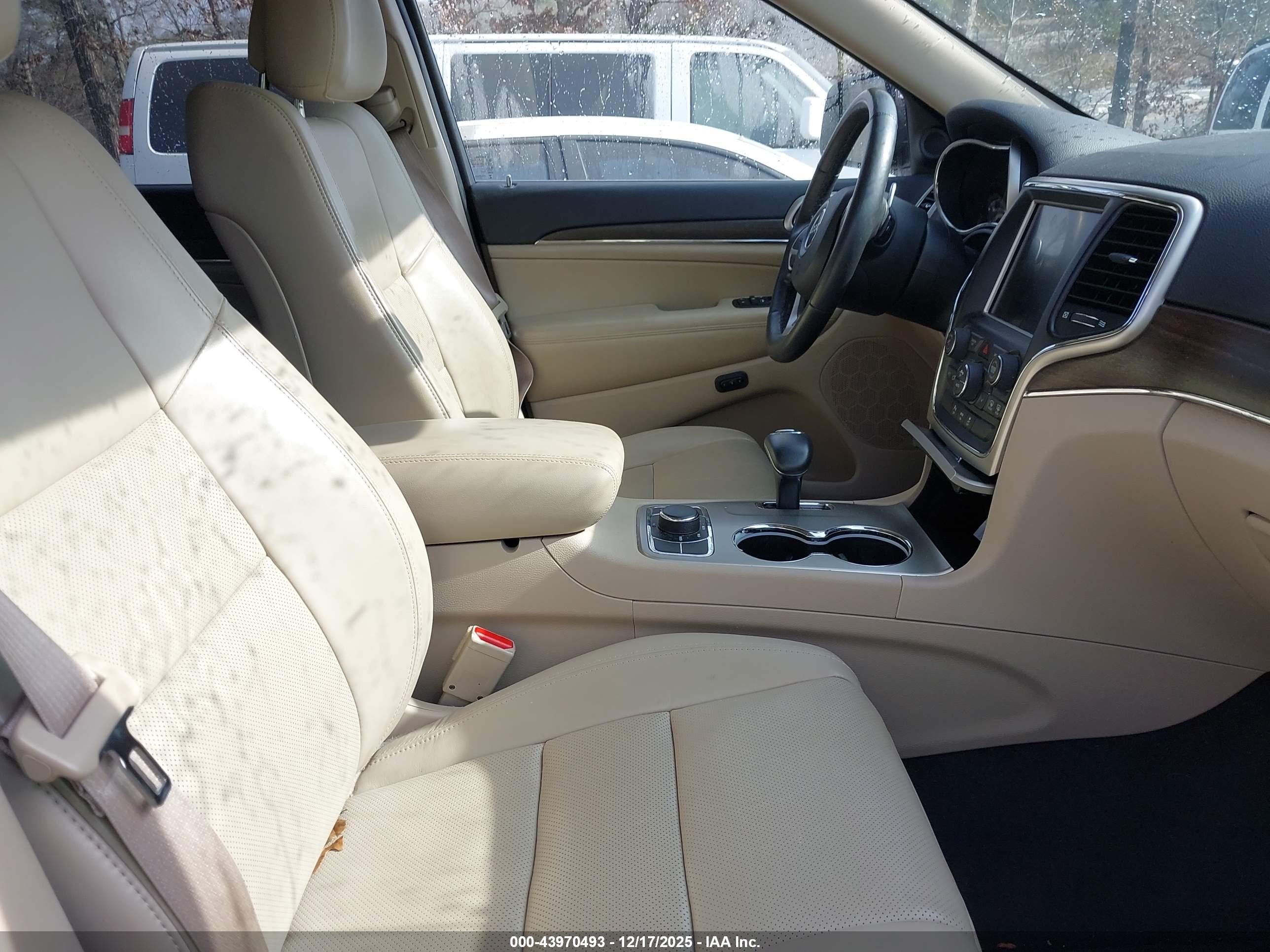 JEEP GRAND image 5