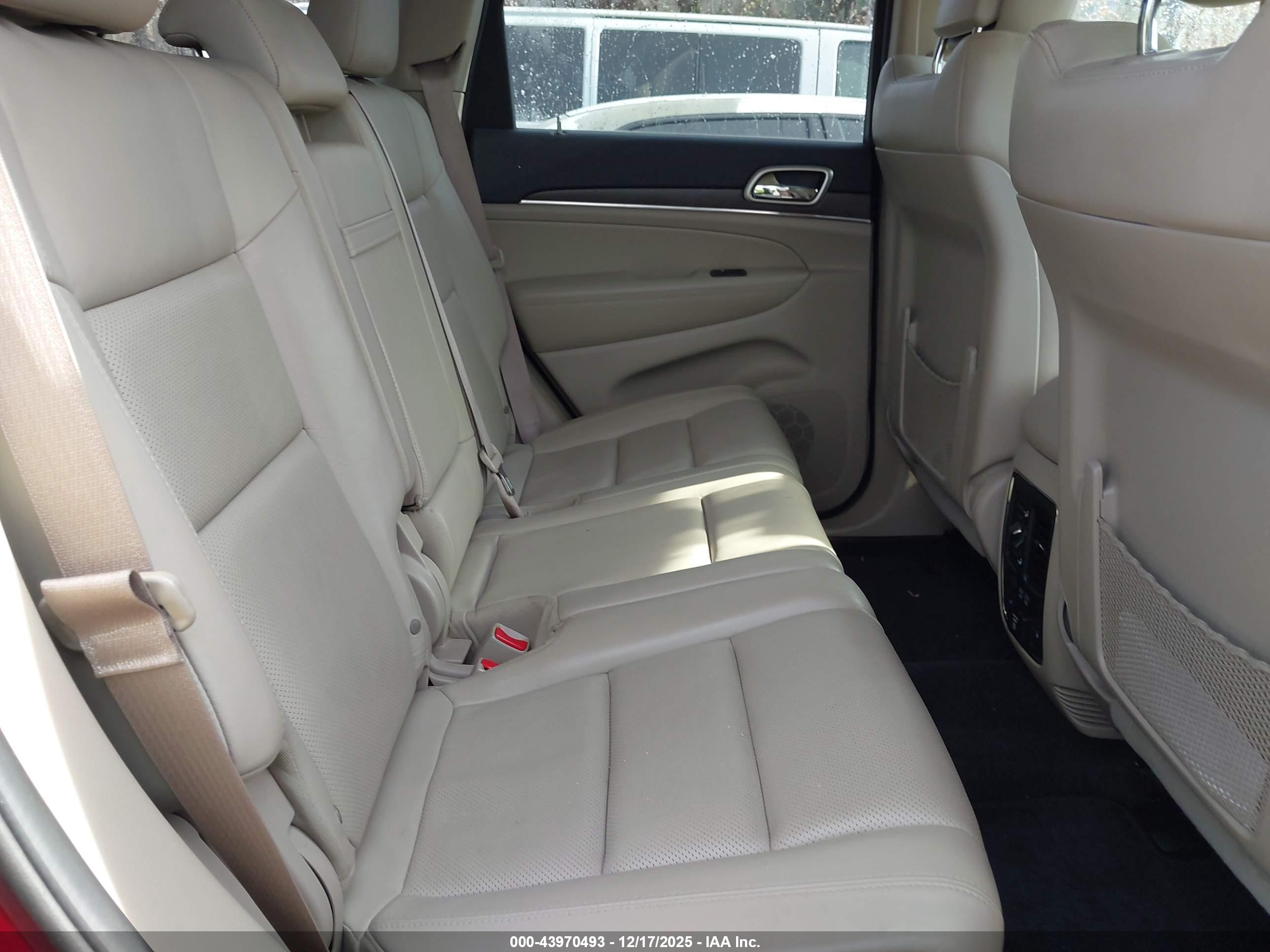 JEEP GRAND image 8