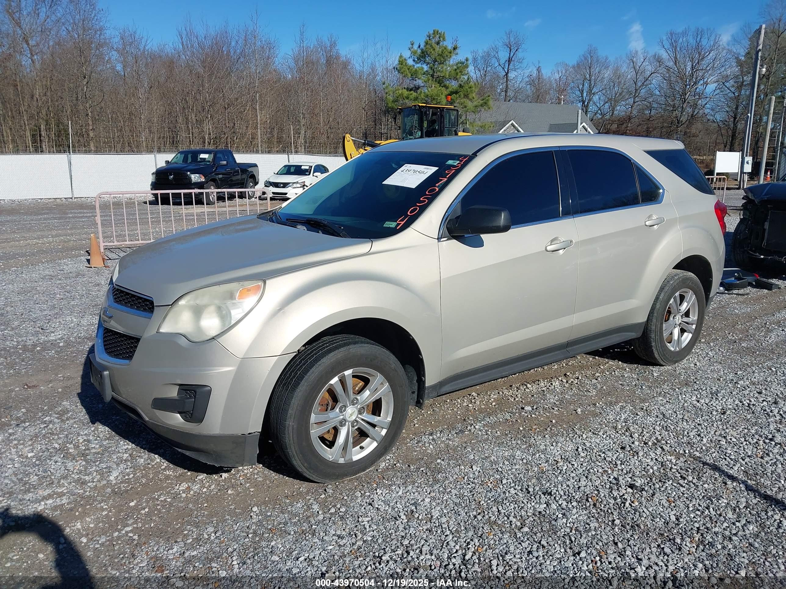 CHEVROLET EQUINOX image 2