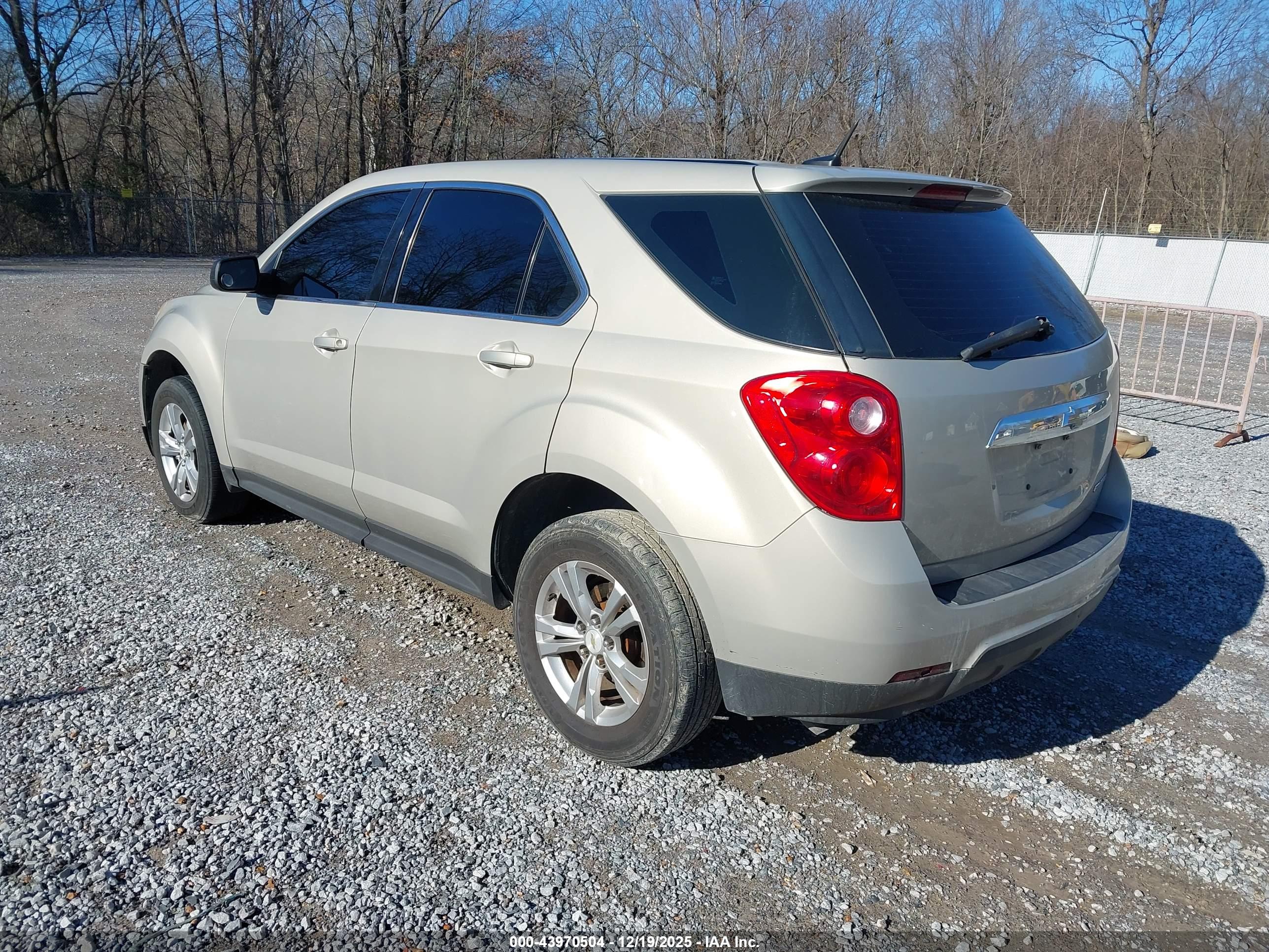 CHEVROLET EQUINOX image 3
