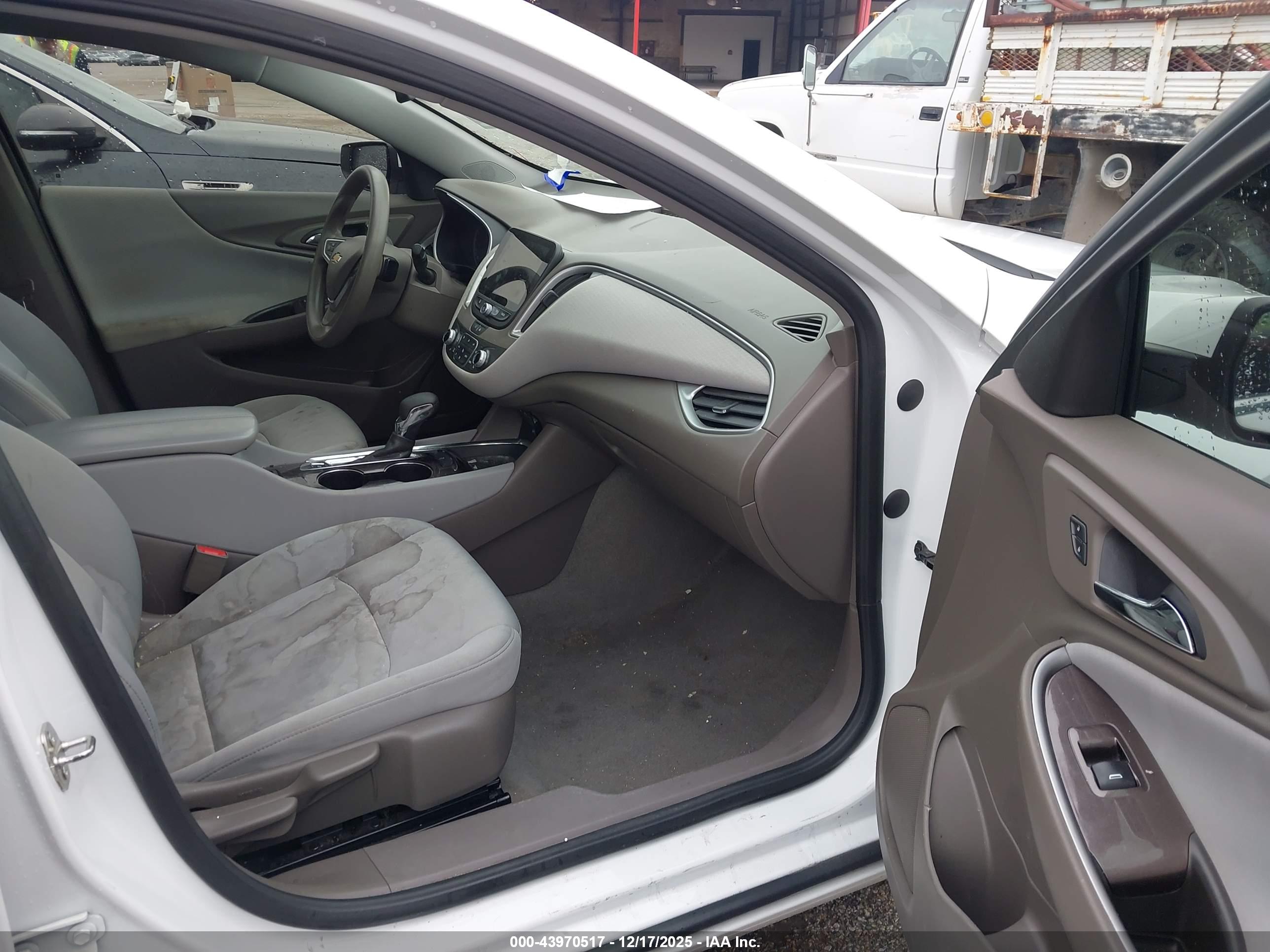 CHEVROLET MALIBU image 5
