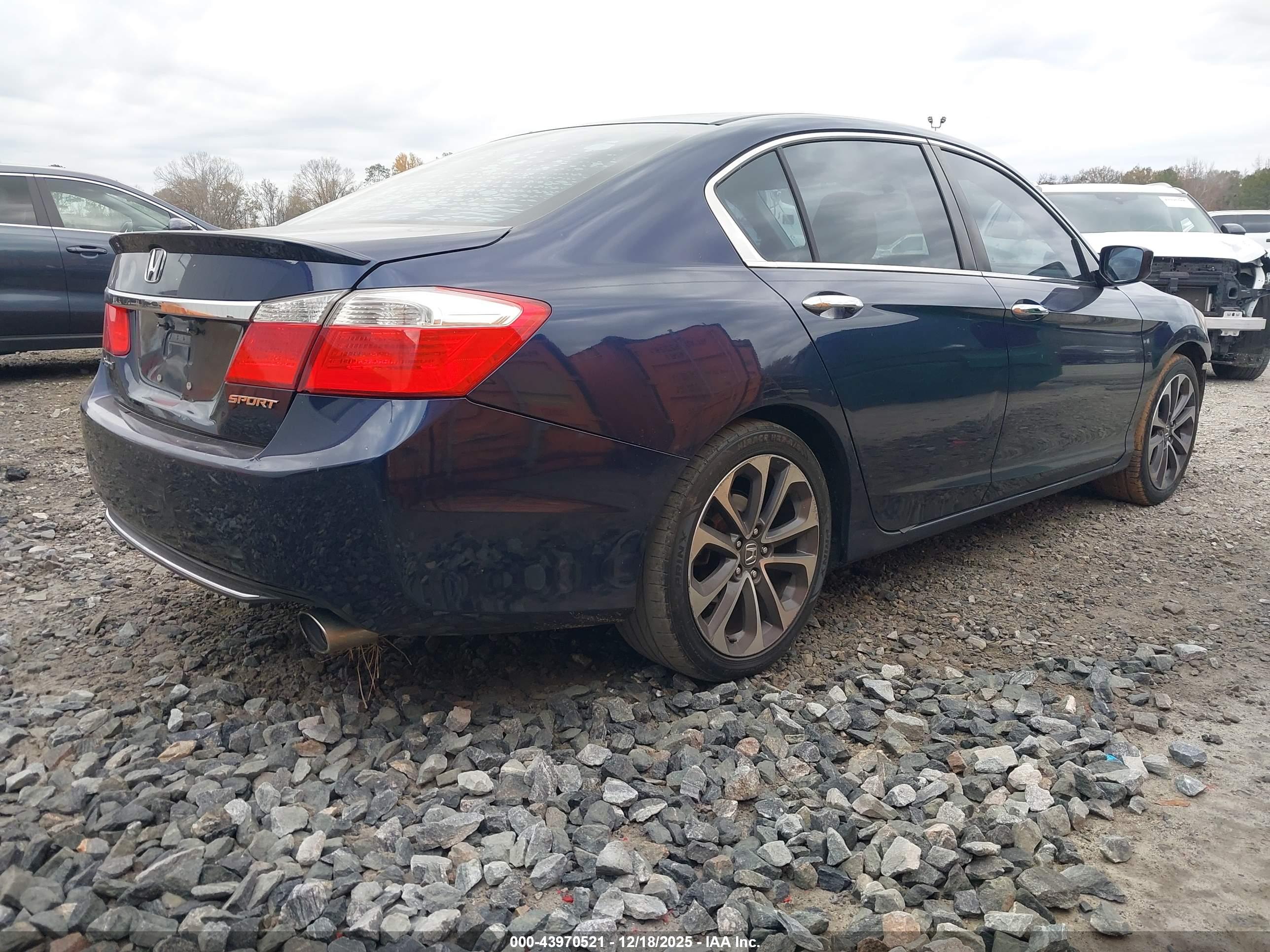 HONDA ACCORD image 4