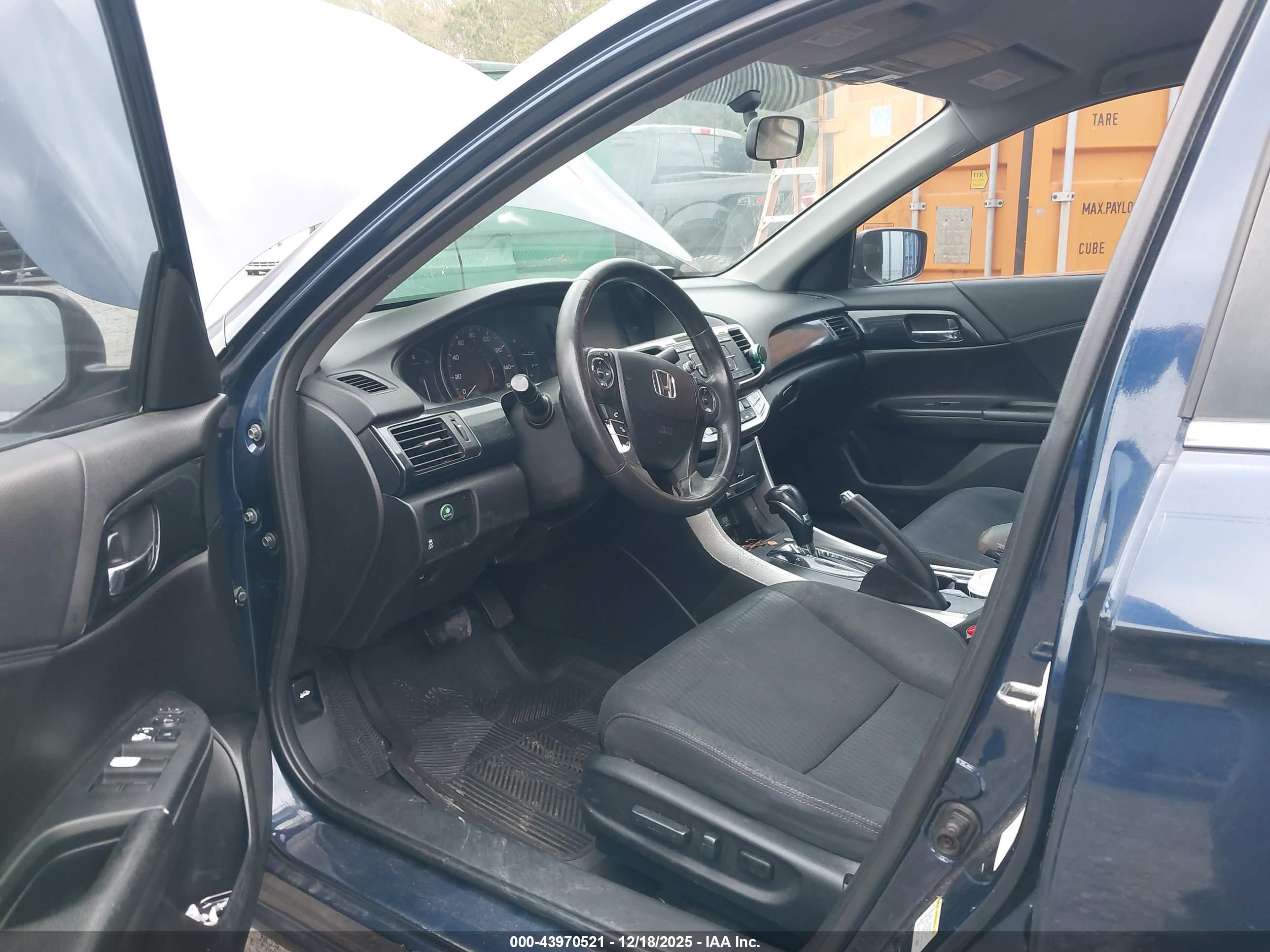 HONDA ACCORD image 5