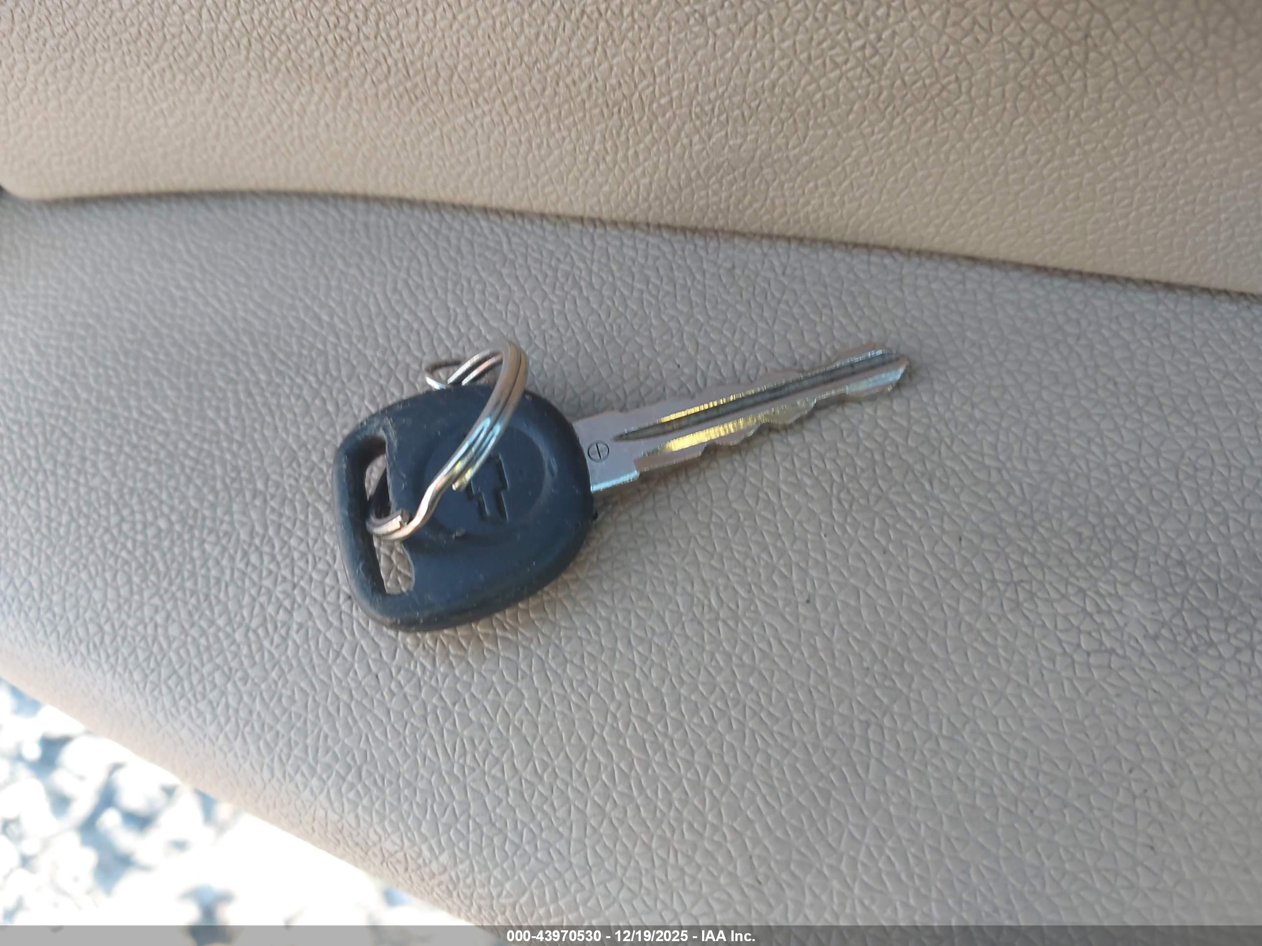 CHEVROLET TAHOE image 11
