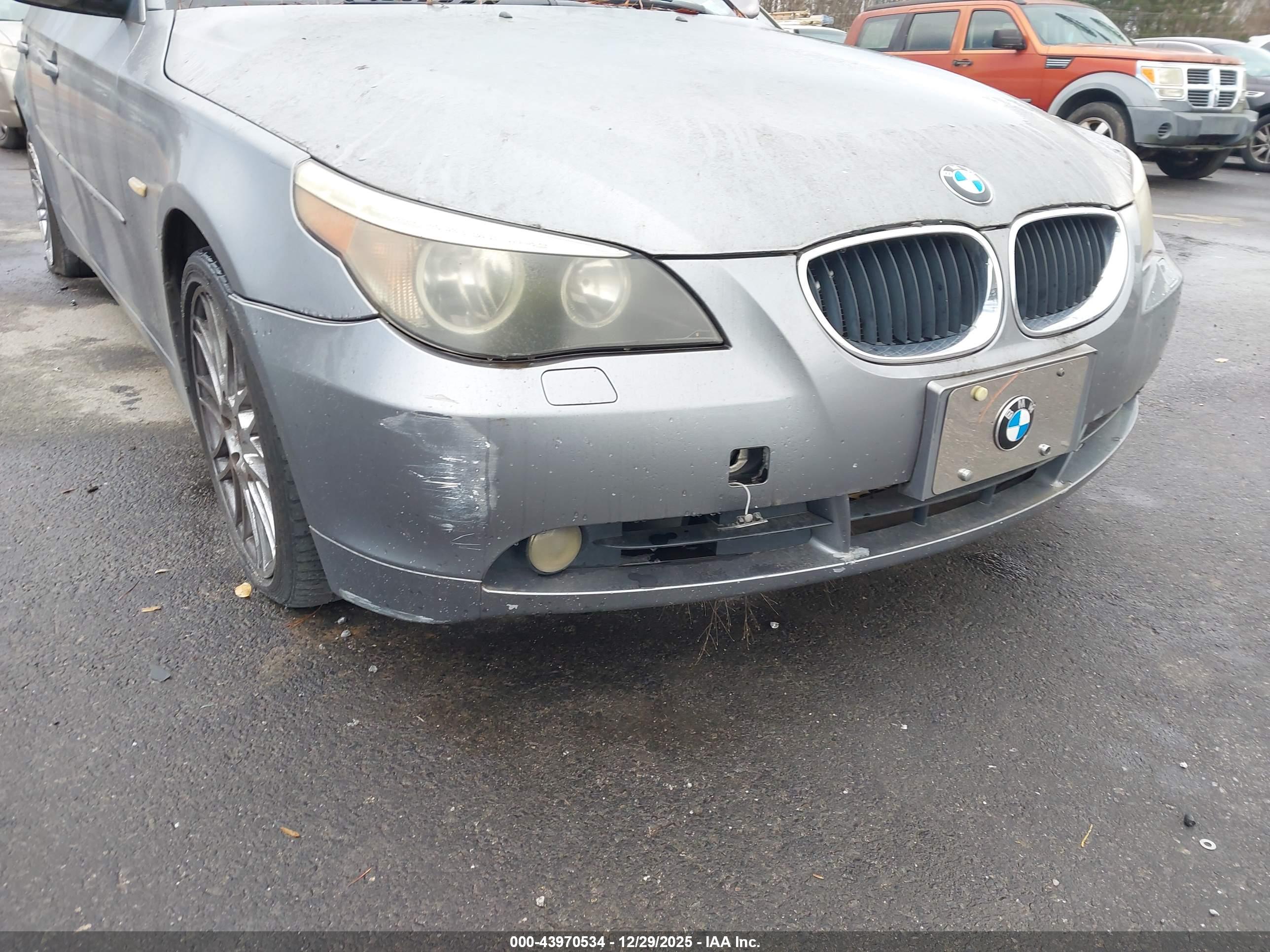 BMW 525I image 6