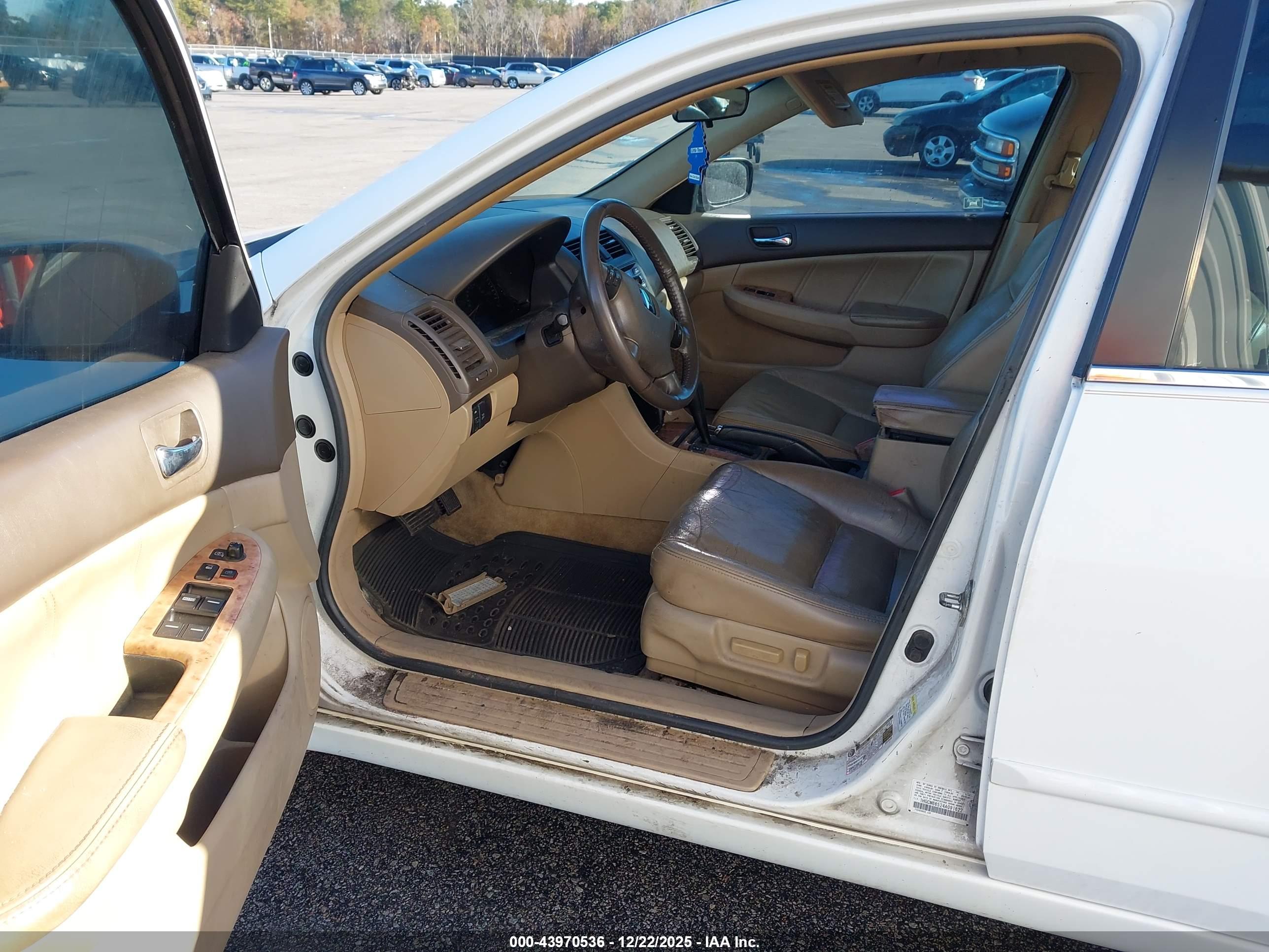 HONDA ACCORD image 5