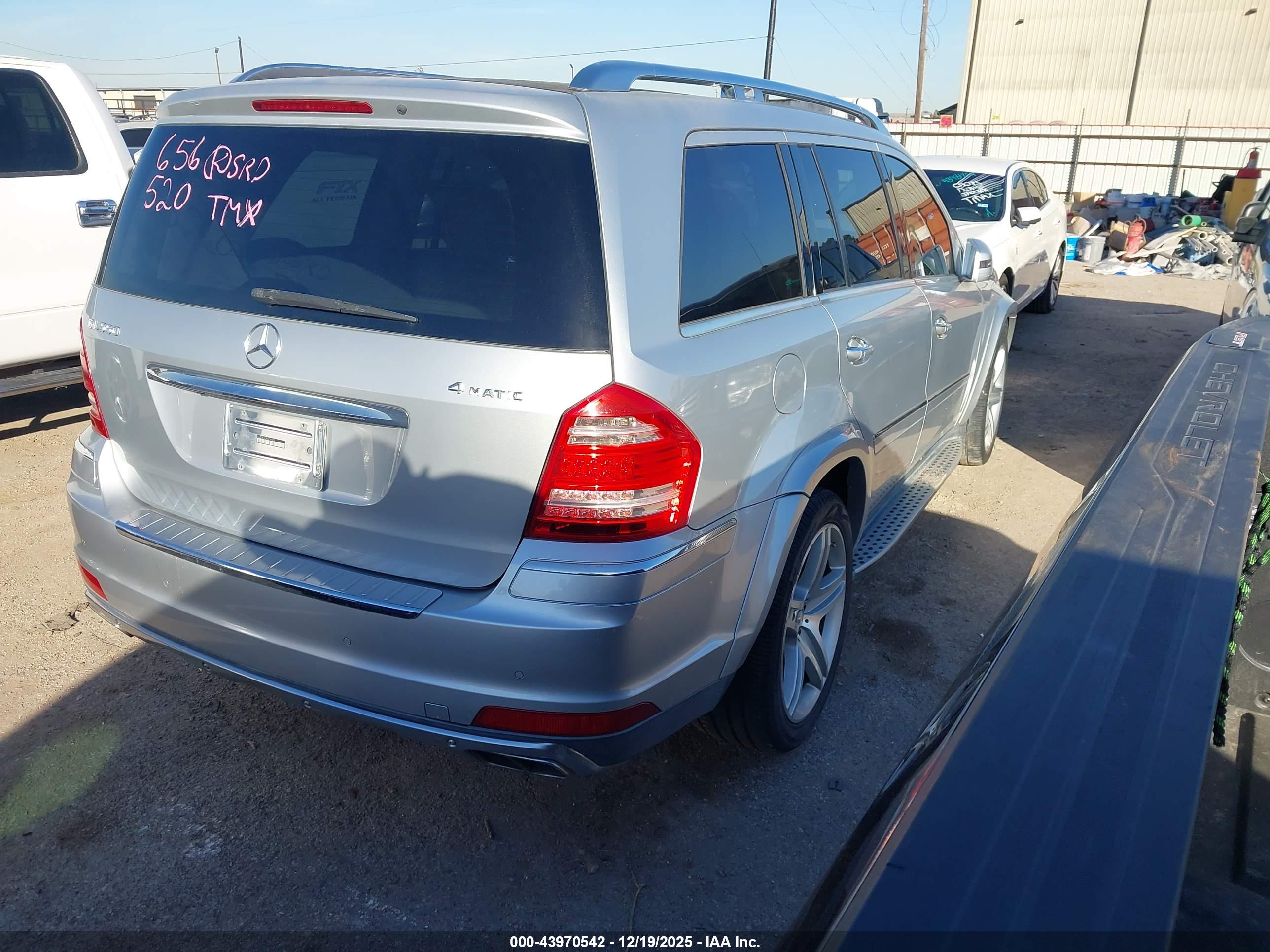 MERCEDES-BENZ GL image 4