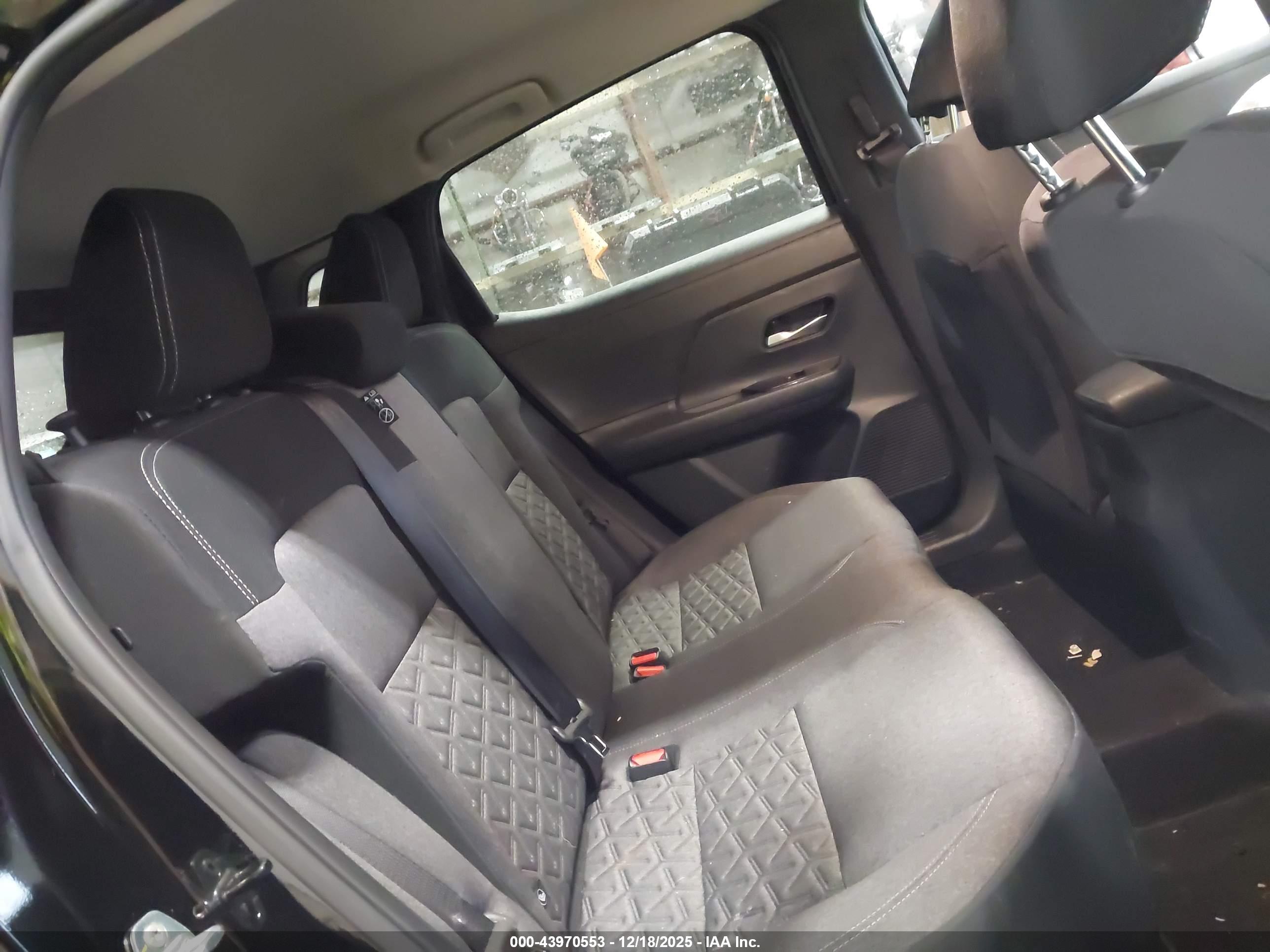 NISSAN KICKS image 8