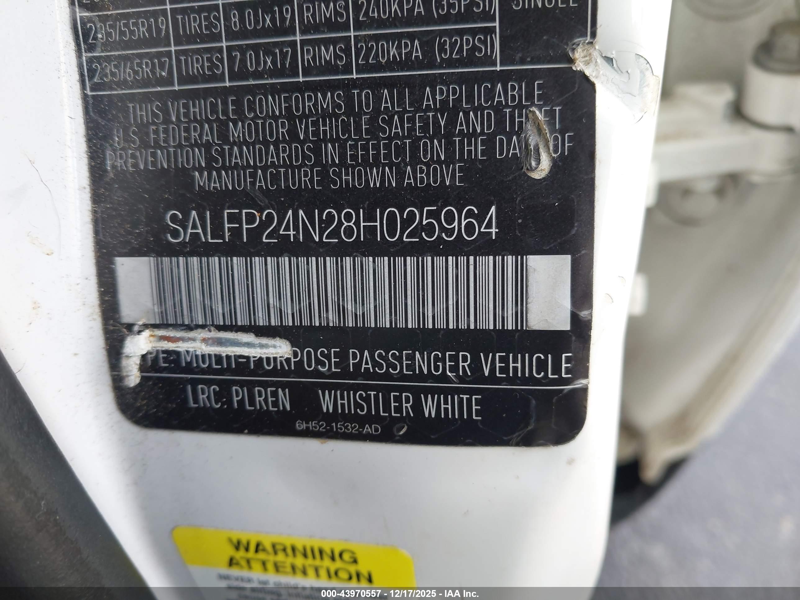 LAND ROVER image 9