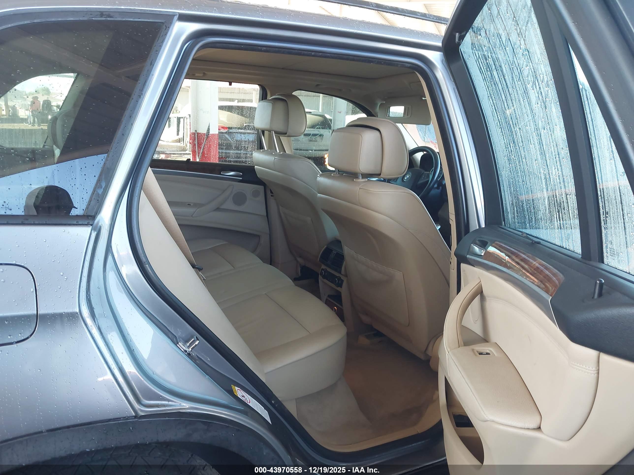BMW X5 image 8